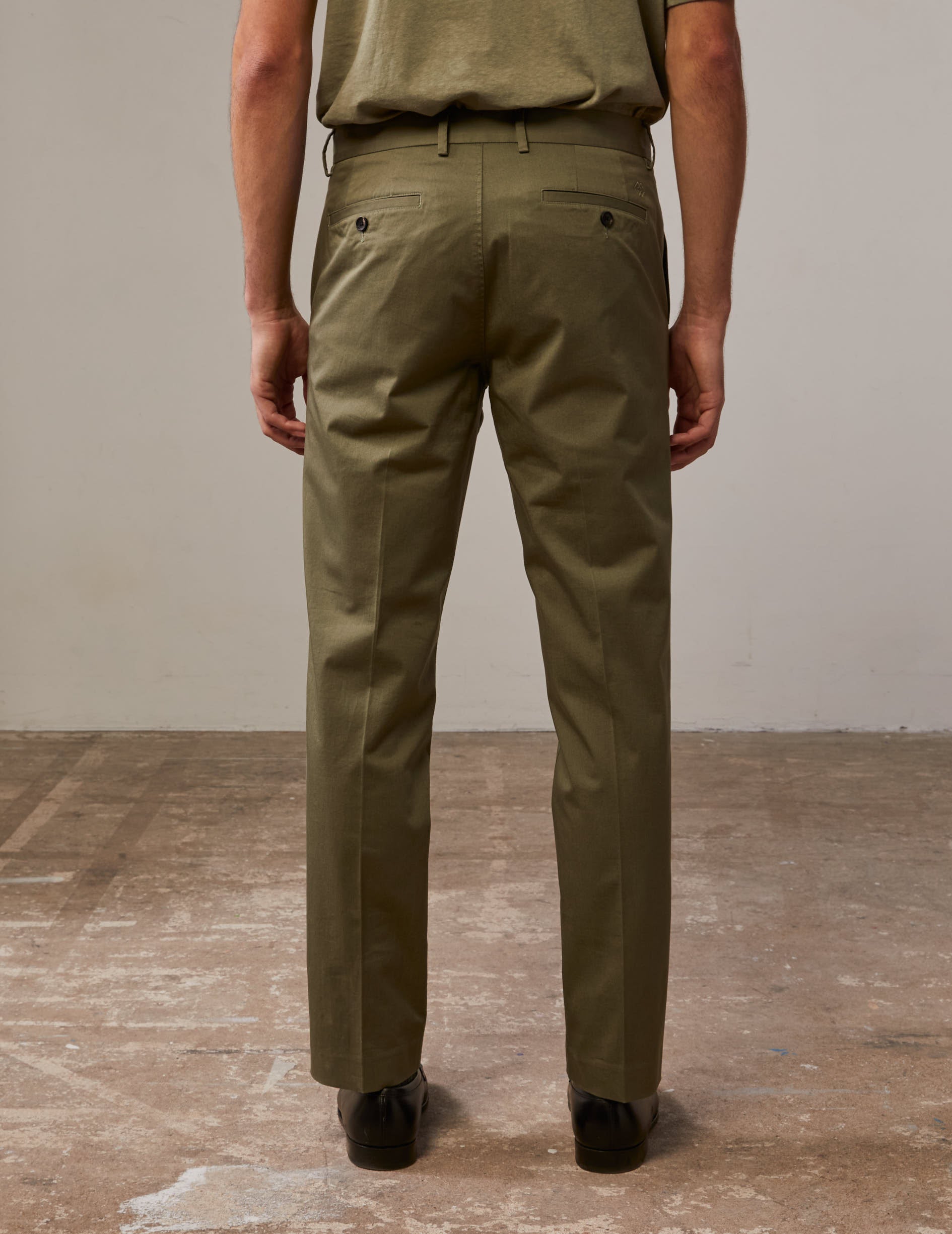 Geofrey chinos in khaki cotton twill