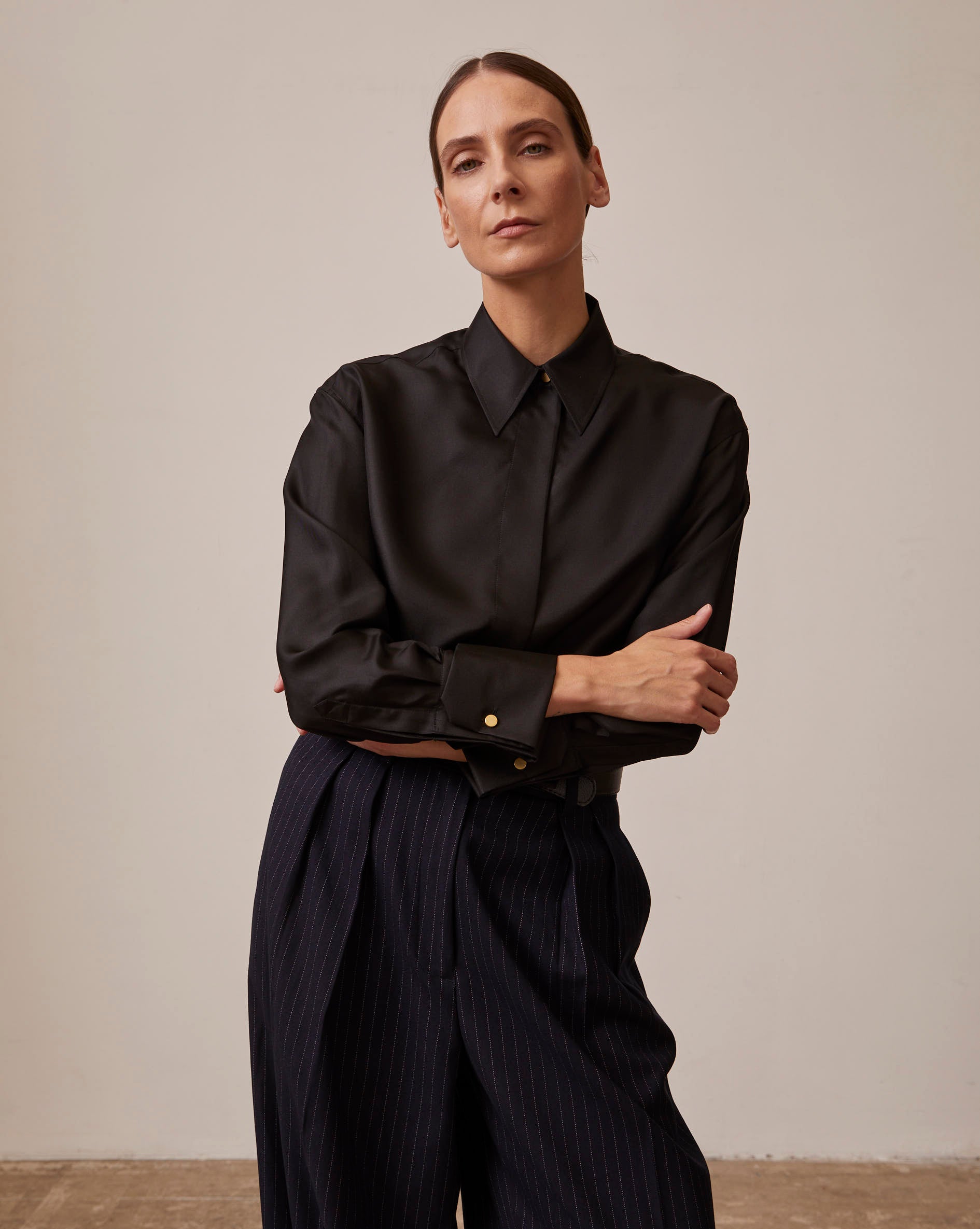 Black hidden button placket Irisa shirt