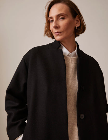 Isabela coat in black wool