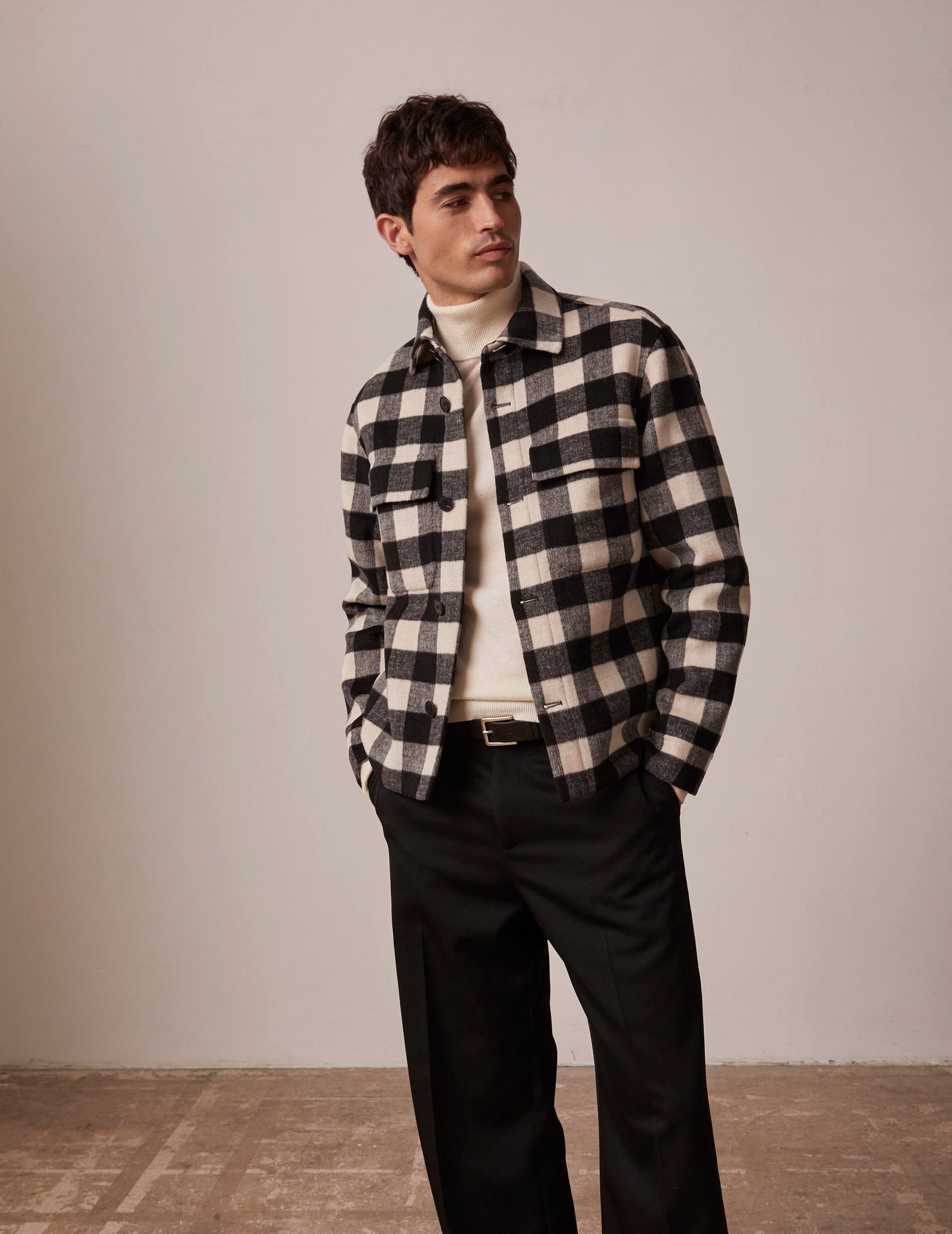 Inoa wool checked jacket in black