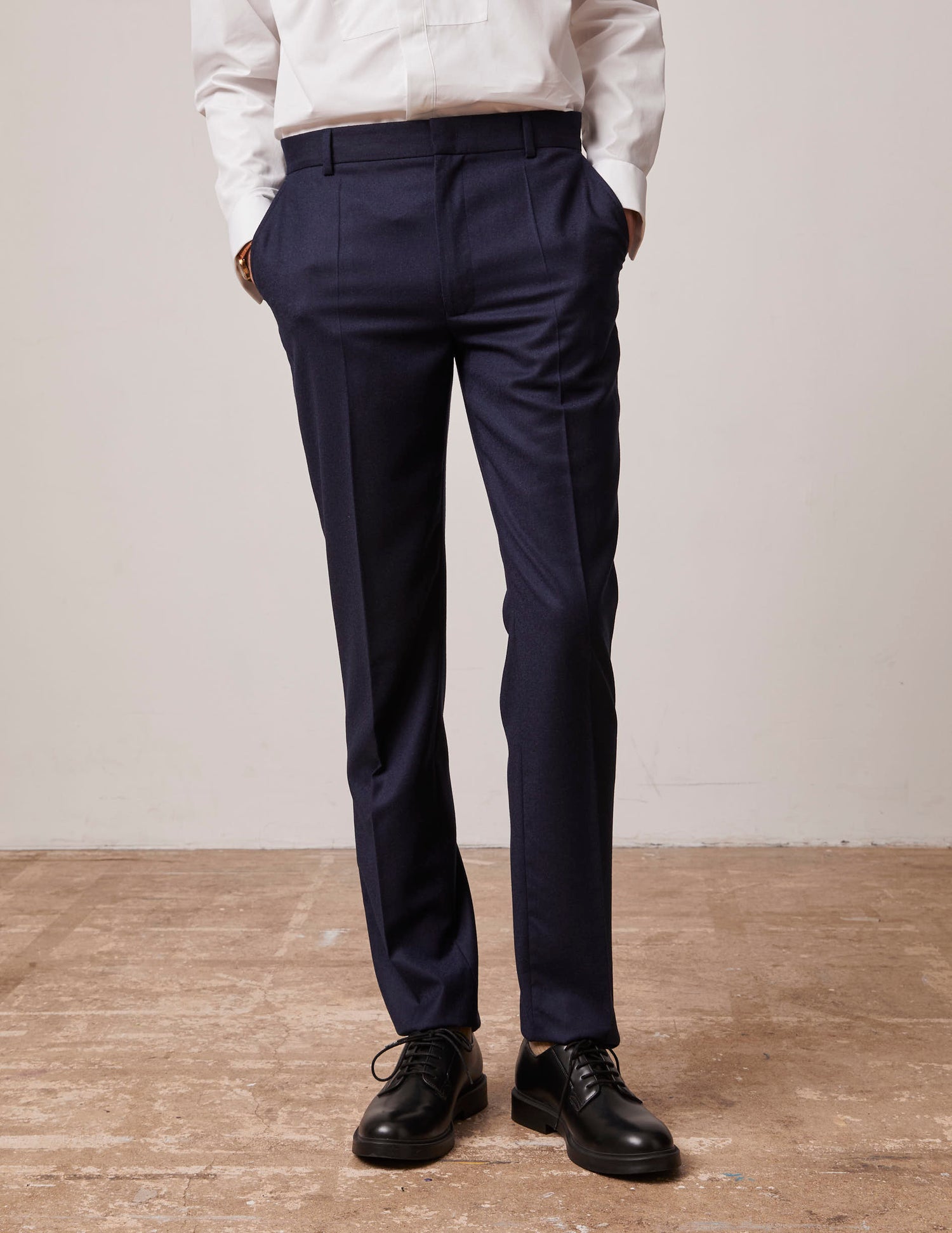 Tailored pants Greyson in navy blue wool canvas