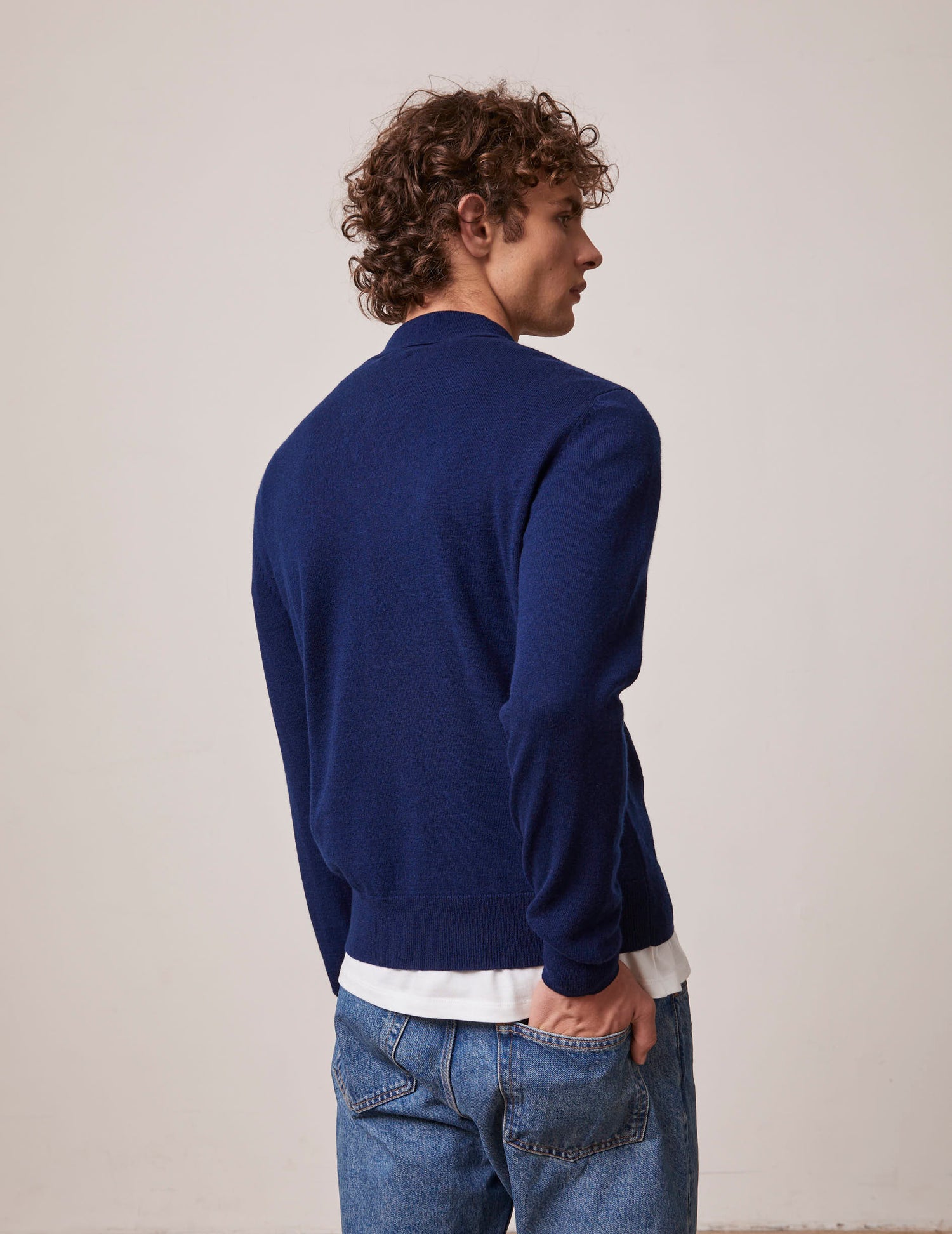 Ilian cashmere and wool sweater in navy blue