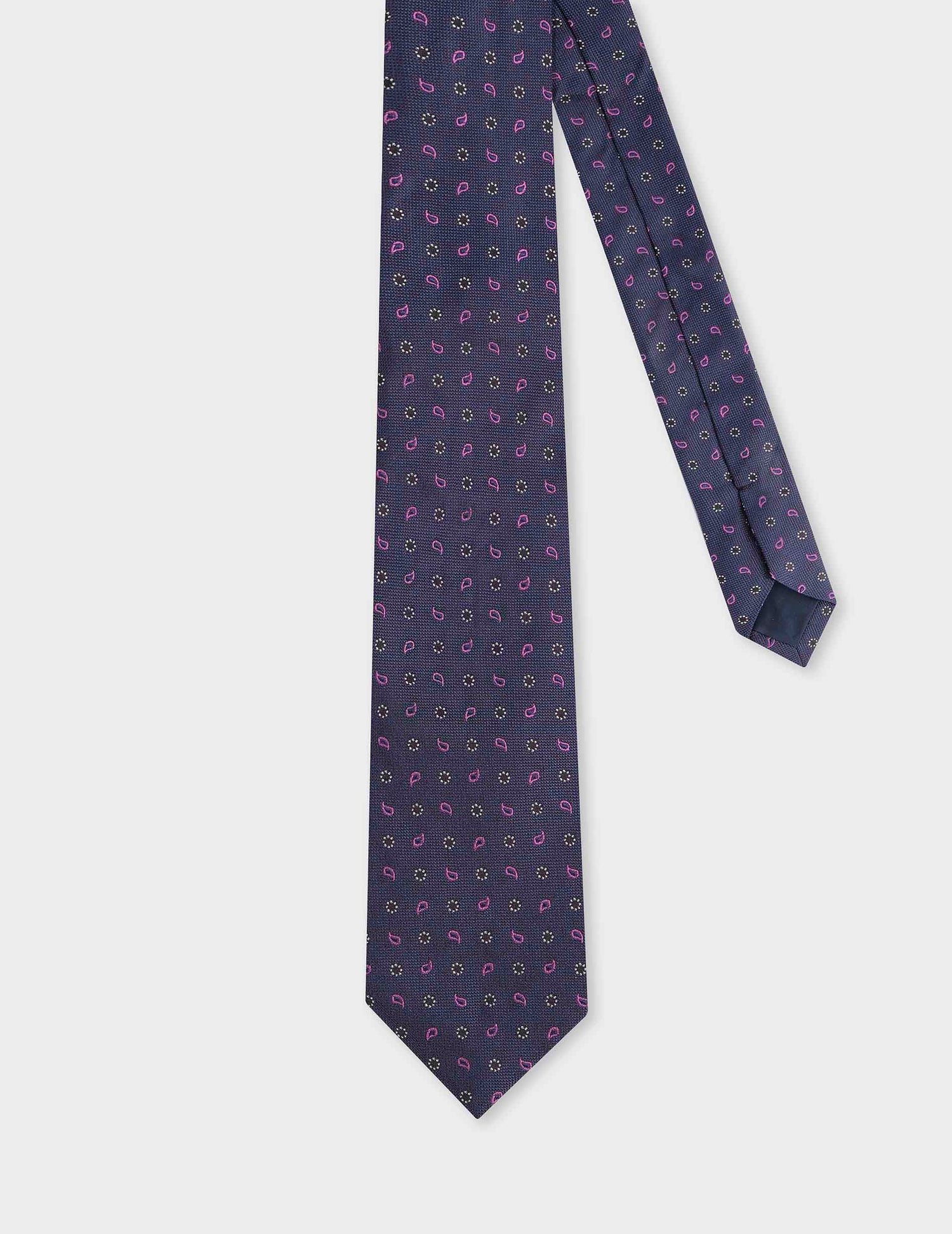 Tie in silk with navy blue motifs