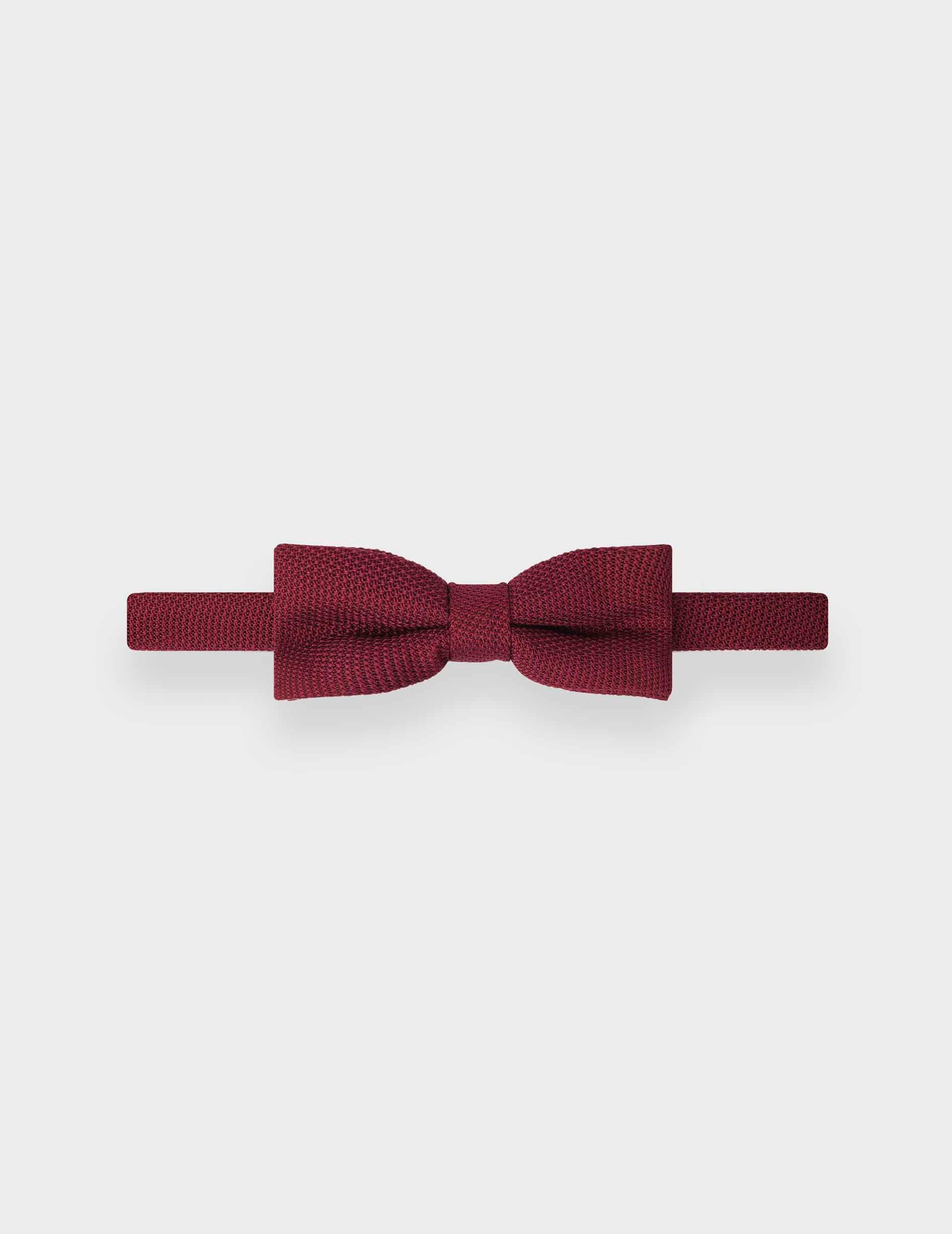 Bow tie in burgundy silk grenadine