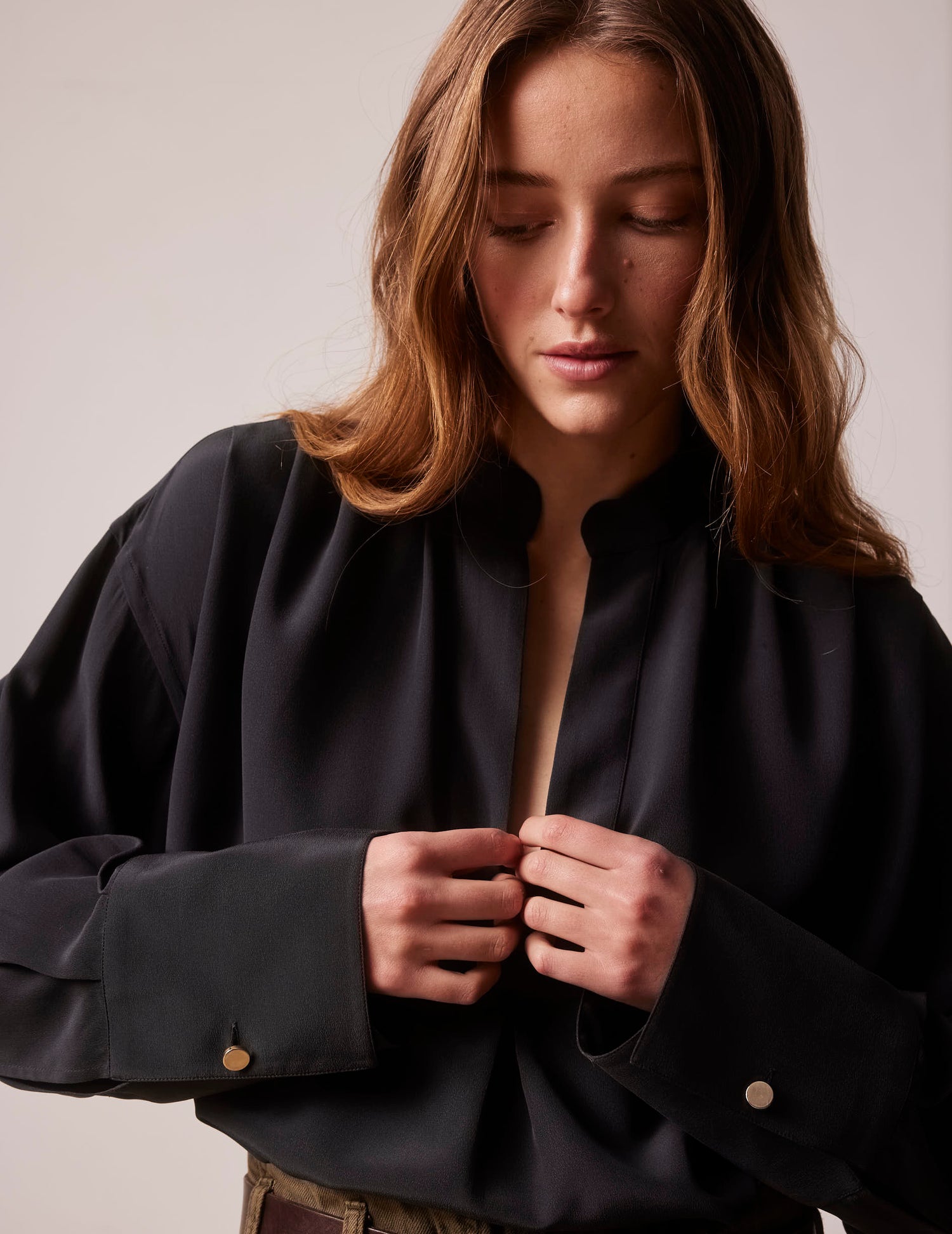 Agnes black oversized blouse - Silk - Open right Collar#3