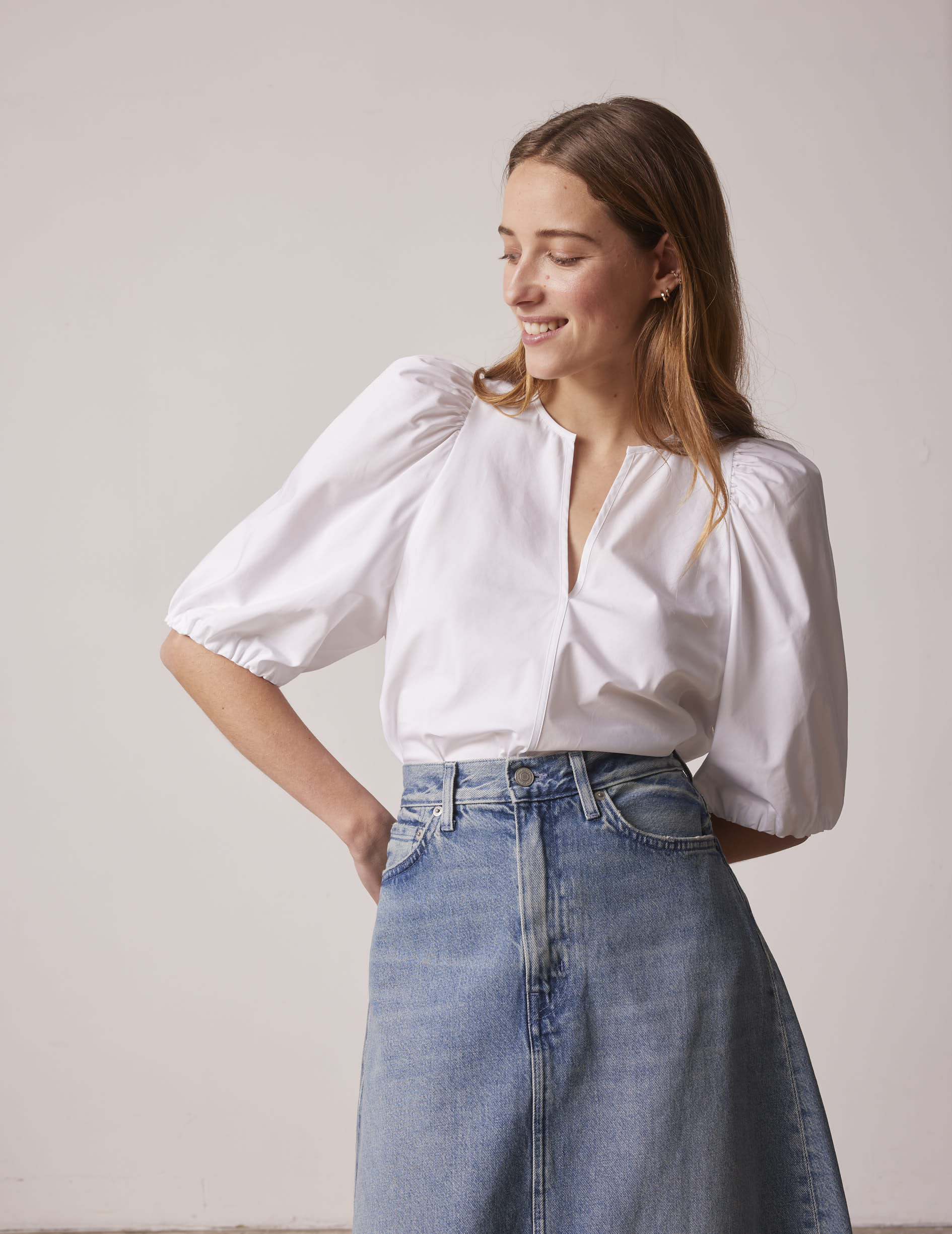 Short sleeve white Juliette blouse - Popeline - V Collar