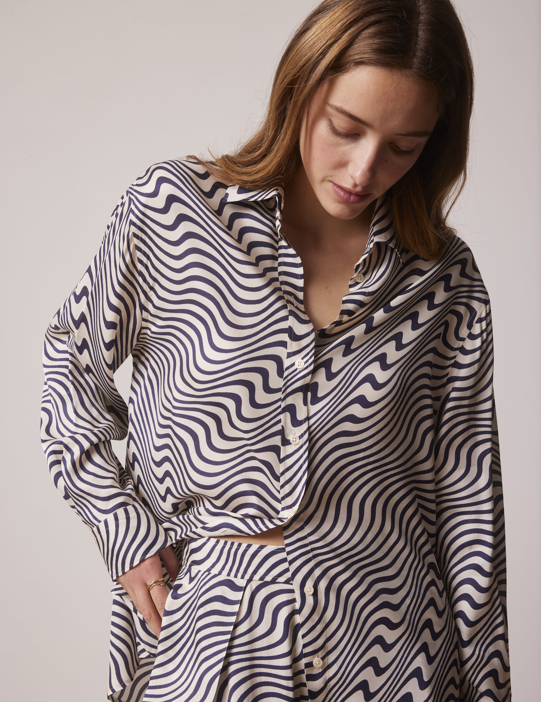 Chemise oversize Delina imprimée marine