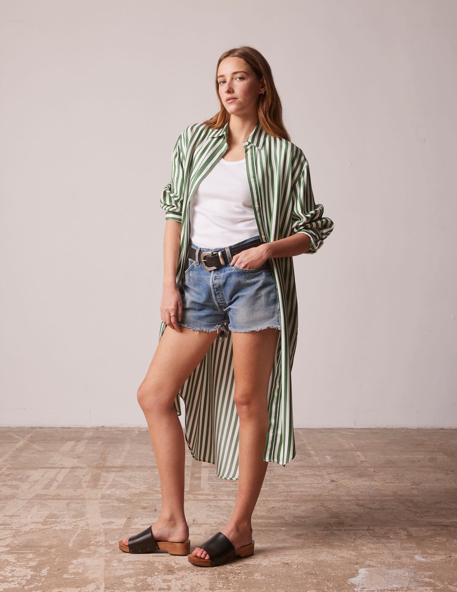 Robe chemise oversize Lina en twill rayé vert