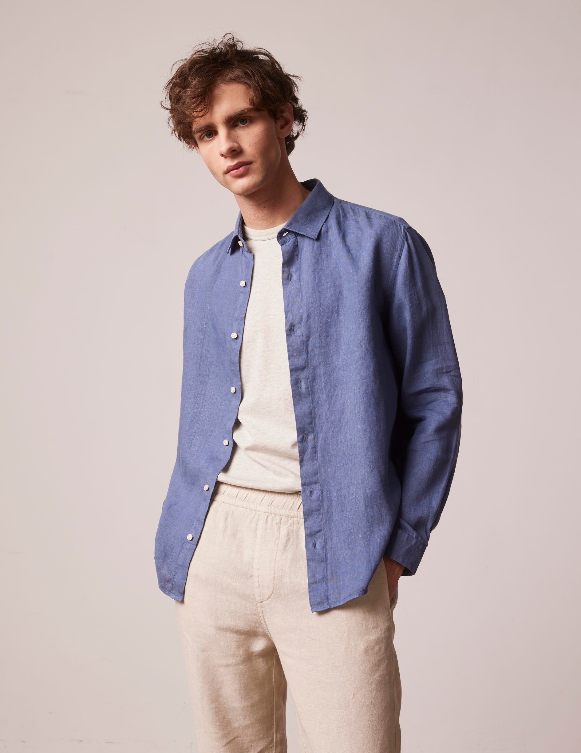 Blue linen Auguste shirt