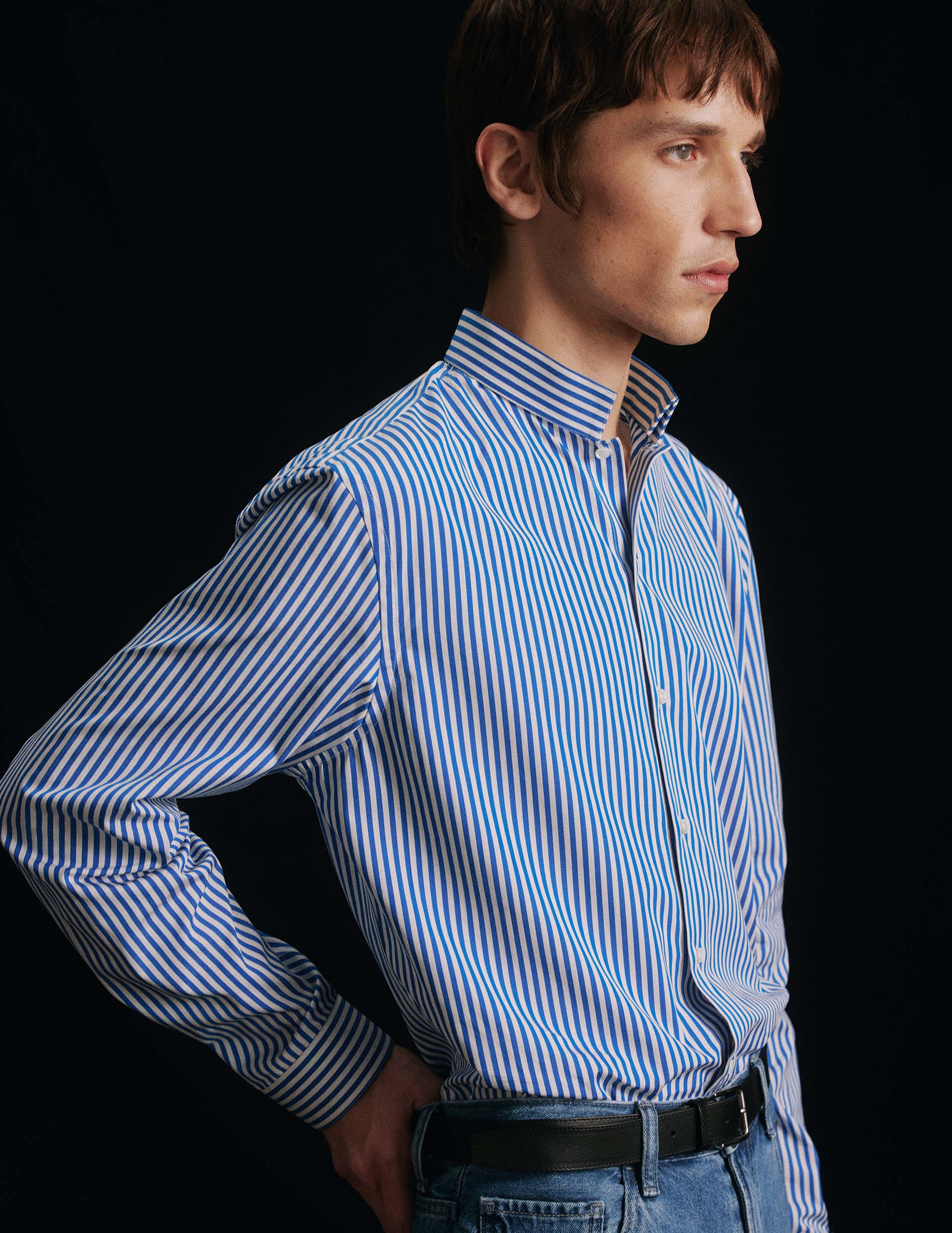 Blue striped semi-fitted shirt