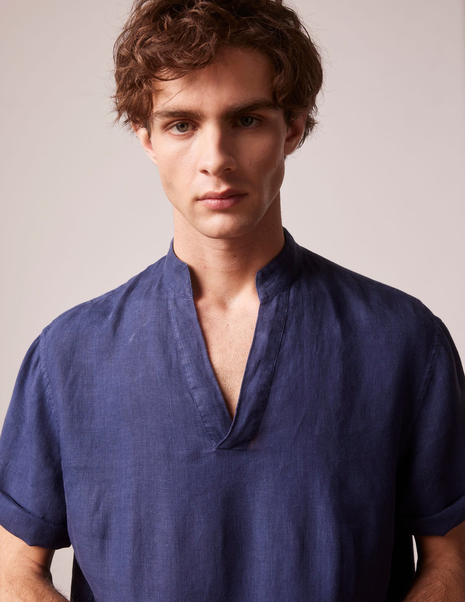 Short sleeve blue linen Léon popover shirt
 - Linen - Tunisian Collar#3