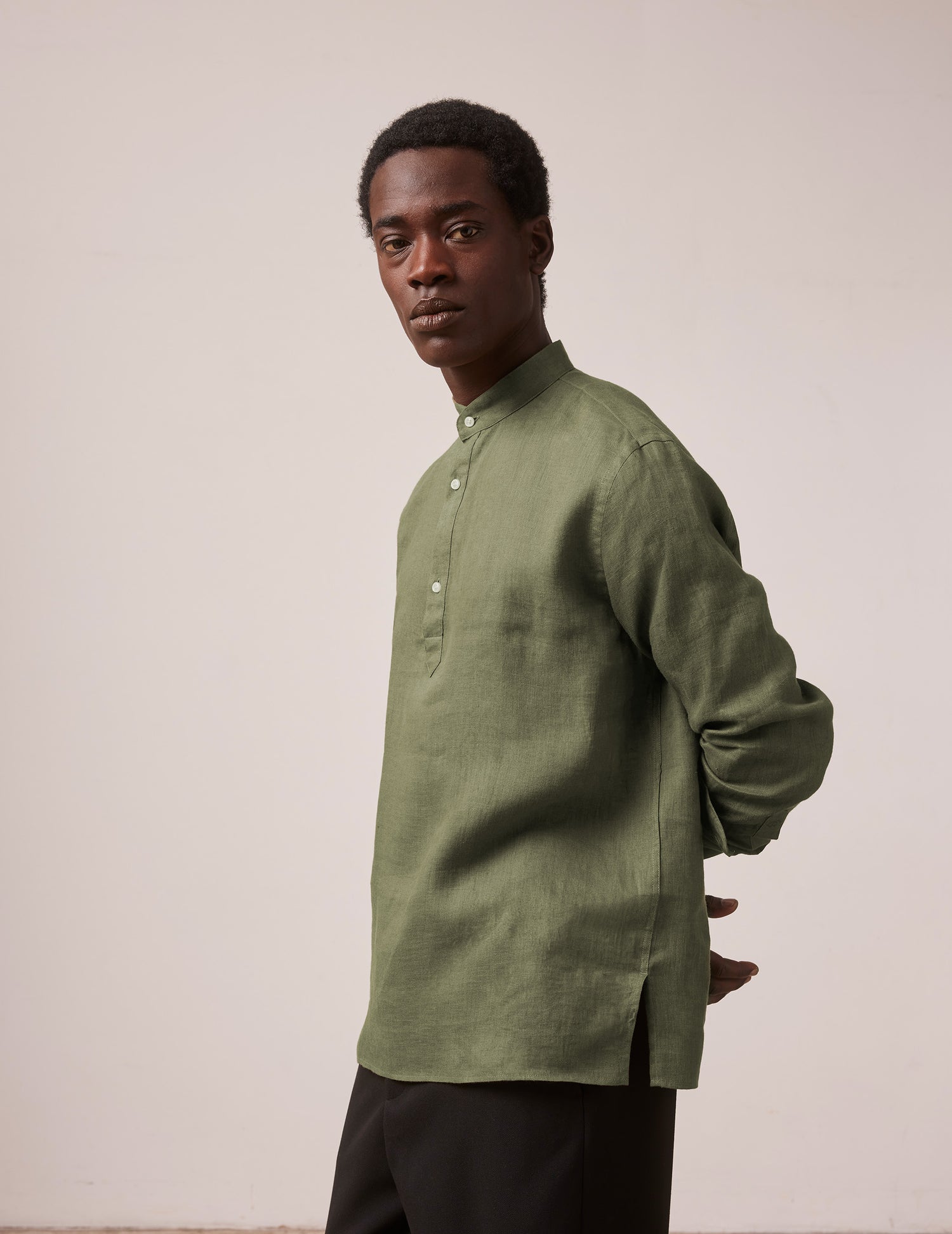 Logan popover shirt in khaki linen - Linen - Officer Collar#3