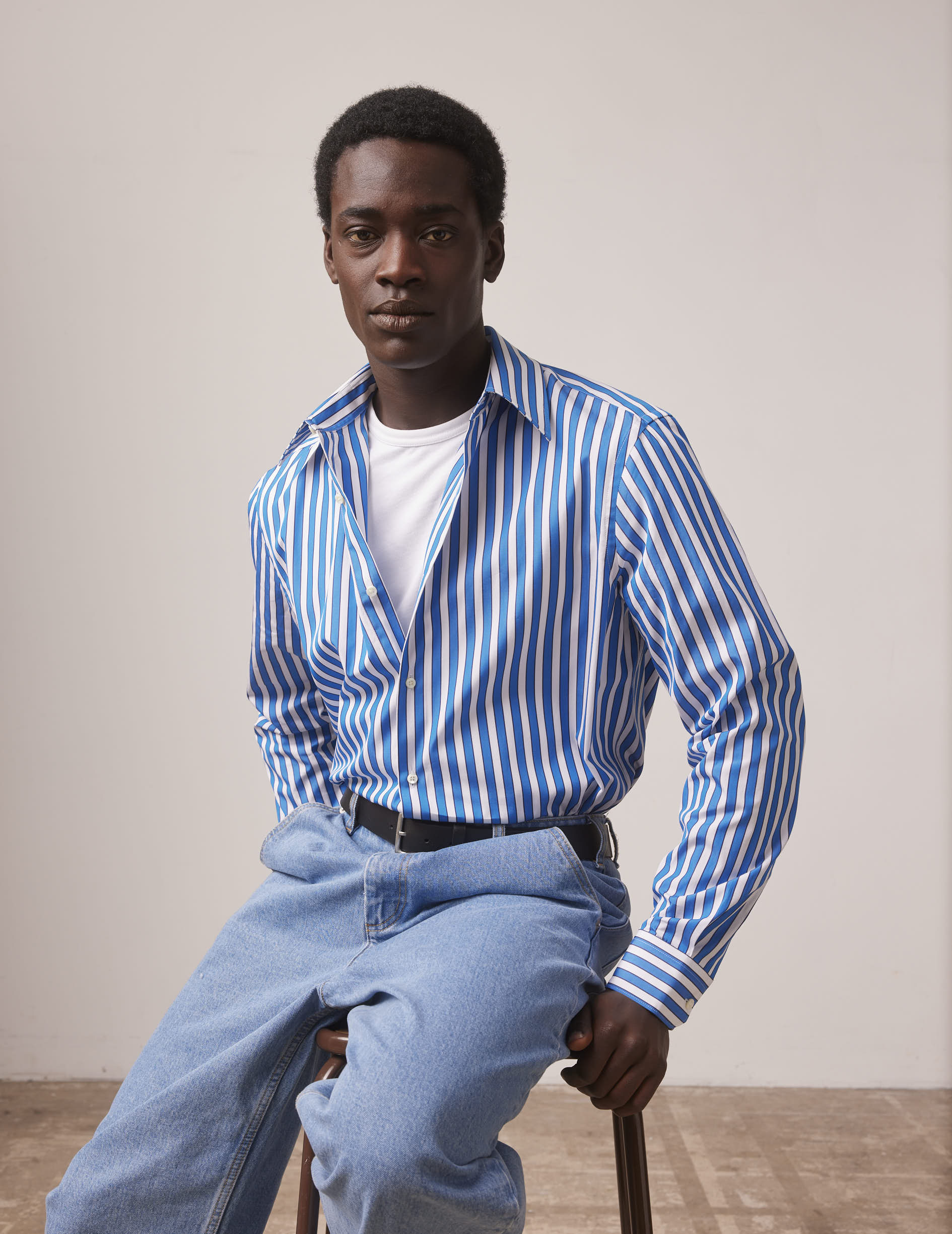 Blue striped semi-fitted shirt