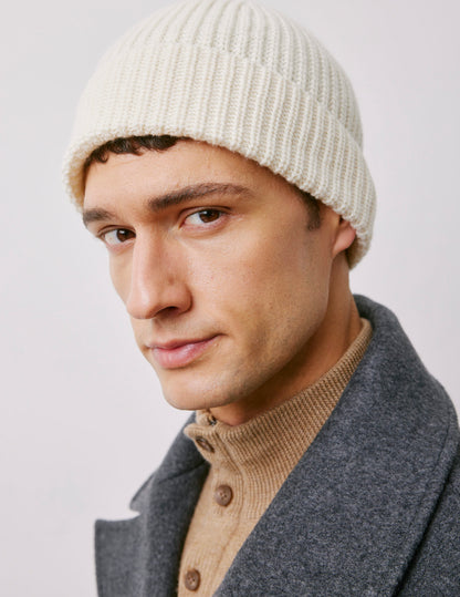 Beige wool and cashmere beanie