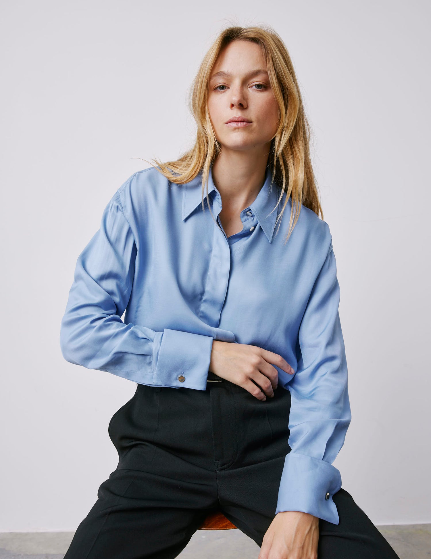 Irisa blue hidden button placket shirt - Twill - Long Collar - Musketeers Cuffs#3