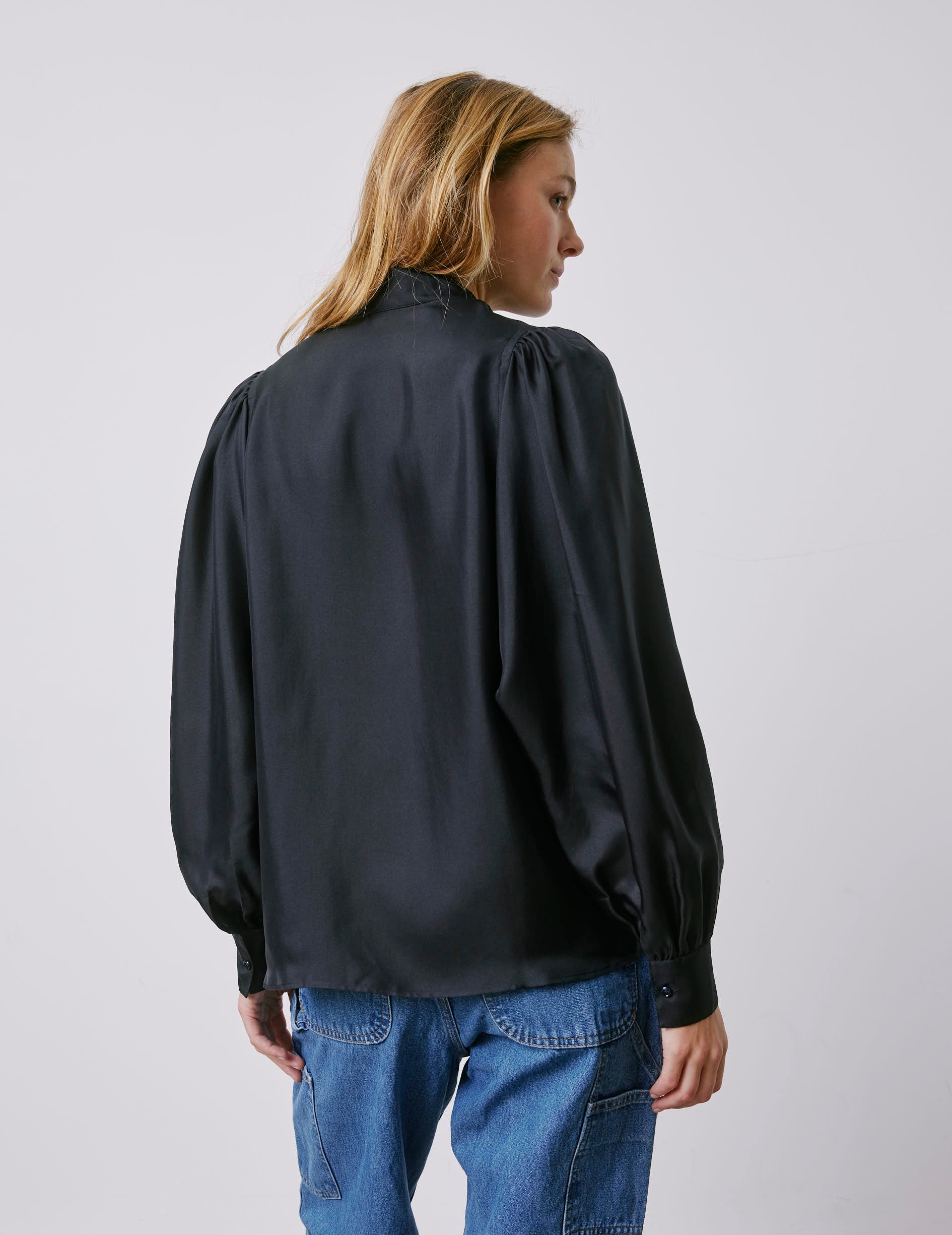 Lannaée black shirt - Silk - Officer Collar