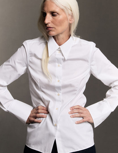 Naomie white shirt
