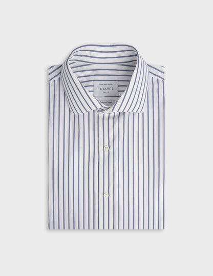 Semi-fitted blue striped easy-iron shirt