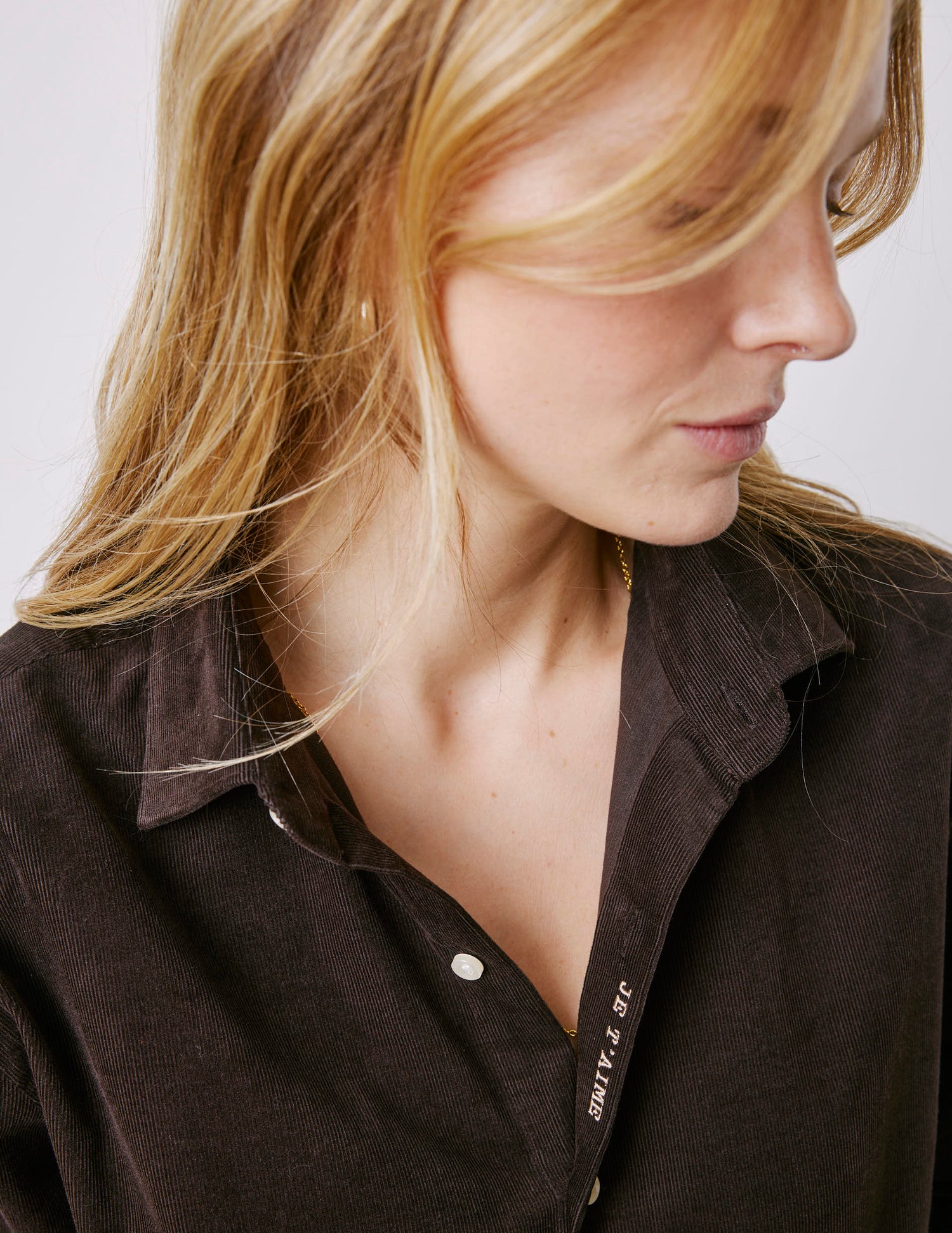 Unisex brown velvet "Je t'aime" shirt - Velvet - Figaret Collar#8