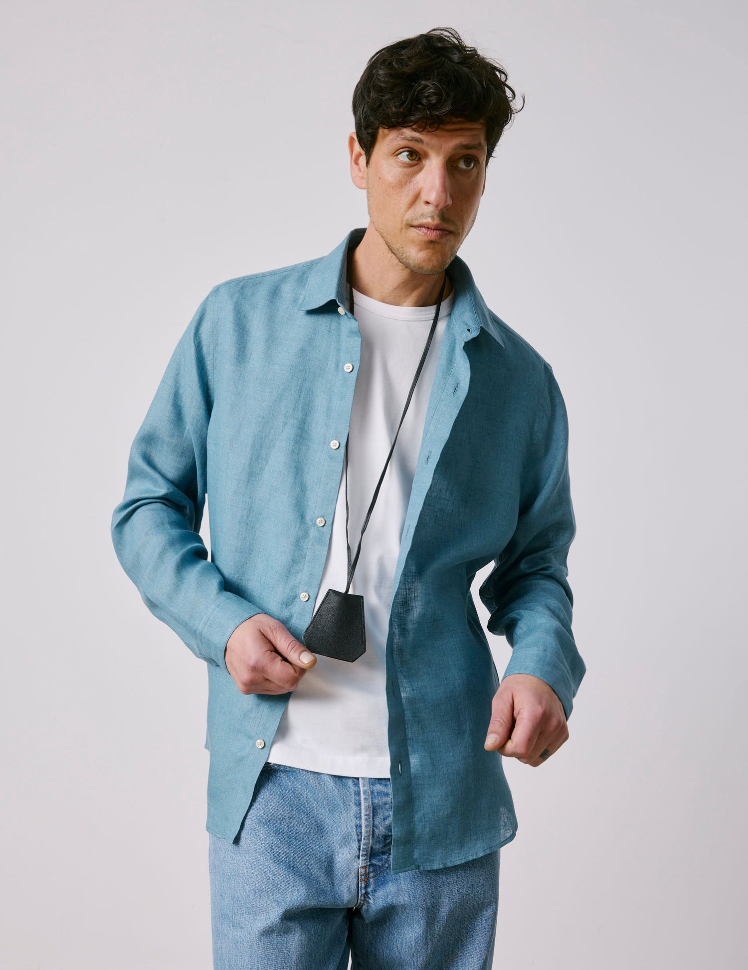 Blue linen Auguste shirt - Lin - Français Collar#3