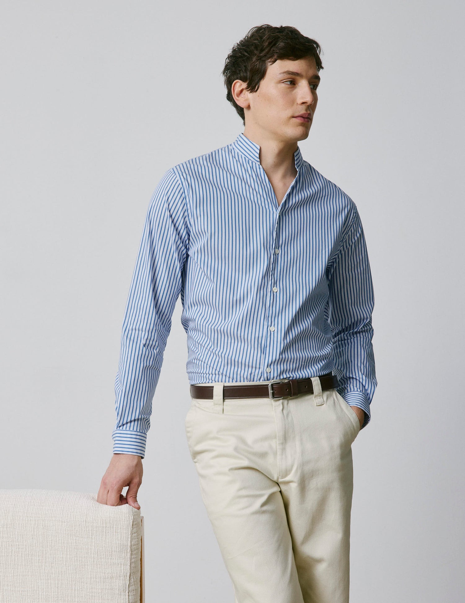 Striped blue Carl shirt - Poplin - open right Collar