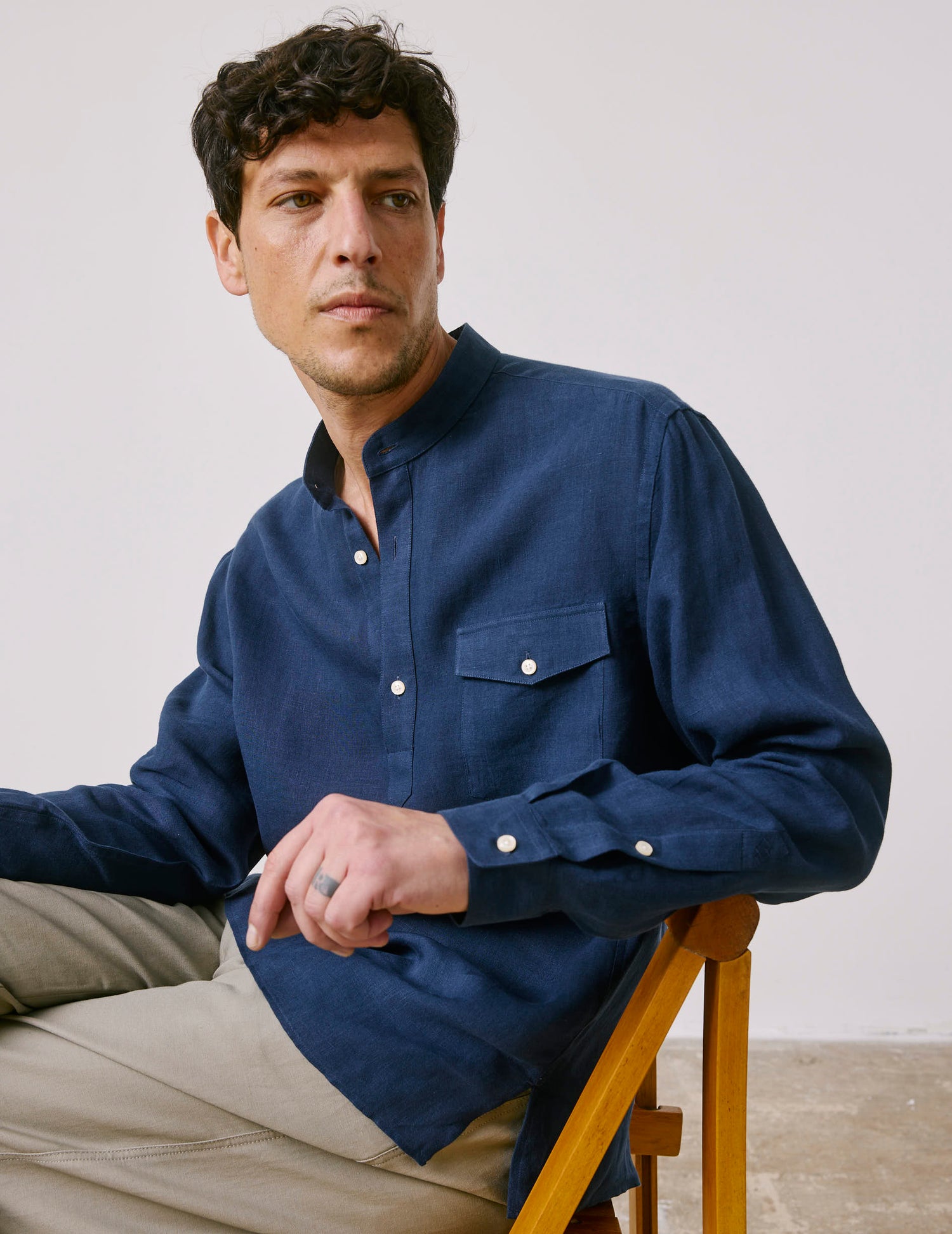 Hilario navy linen popover shirt - Lin - Officier Collar#4