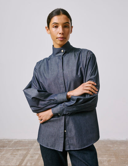 Innaée shirt with hidden button placket in navy denim