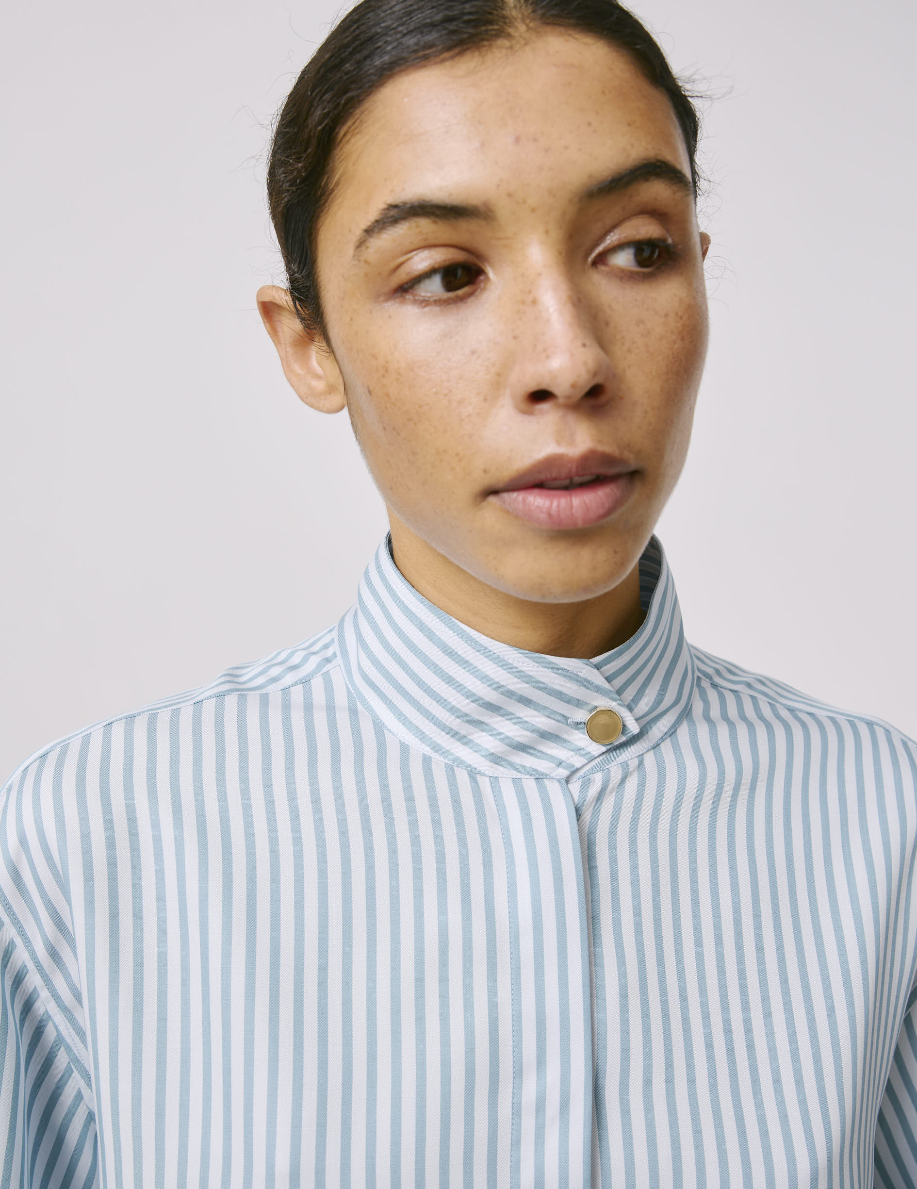 Blue lyocell Innaée shirt with hidden button placket - Twill - Droit montant pointe Collar