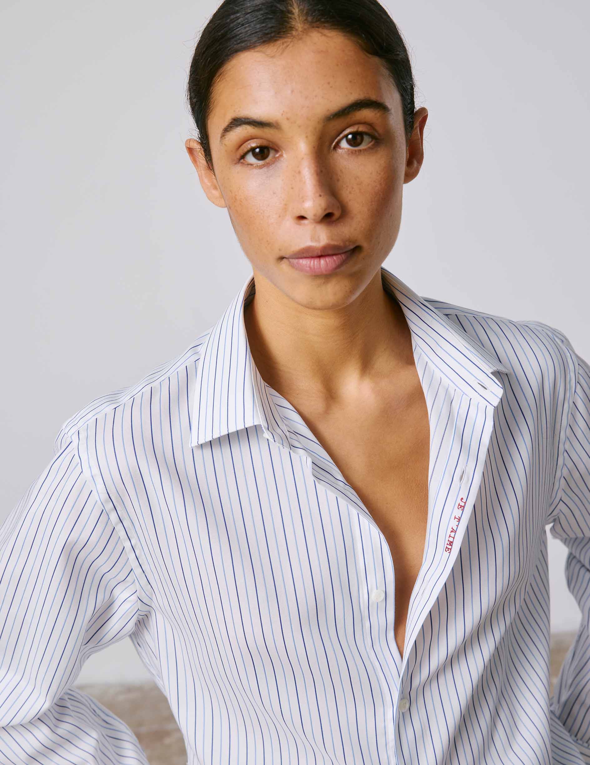 Unisex blue “Je t’aime” shirt  - Dobby - Figaret Collar