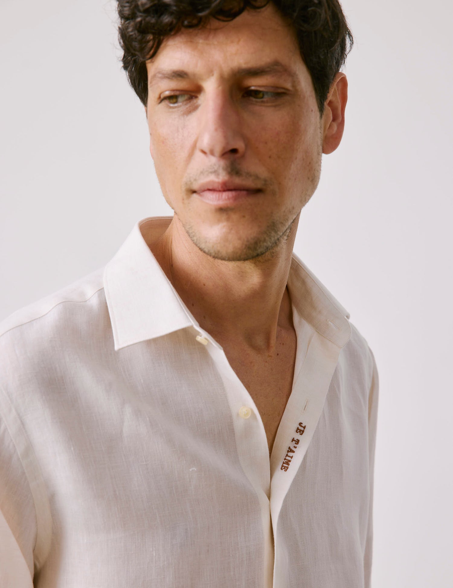 Unisex “Je t’aime” shirt in ecru linen - Lin - Figaret Collar#3