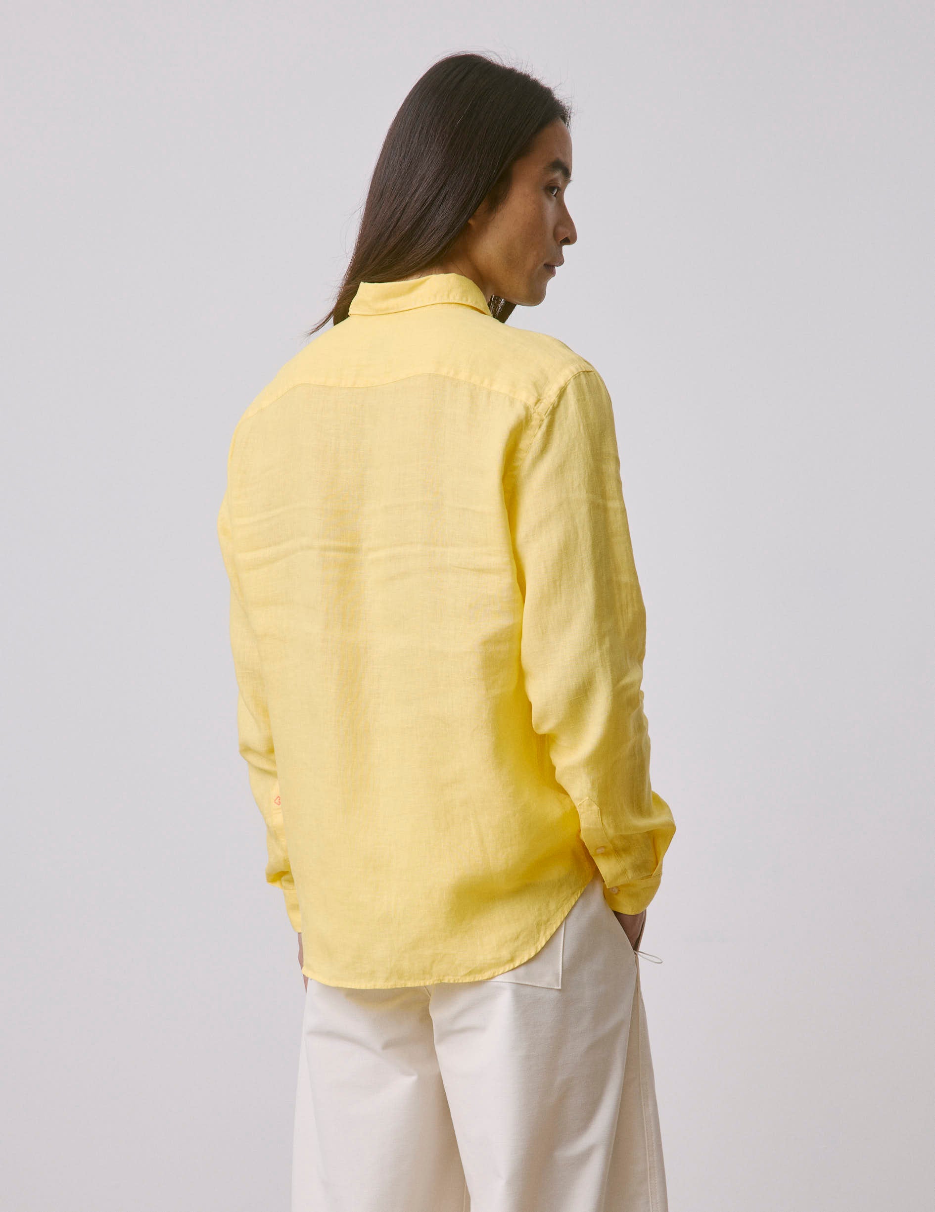 Unisex linen yellow "Je t'aime" shirt - Linen - Figaret Collar