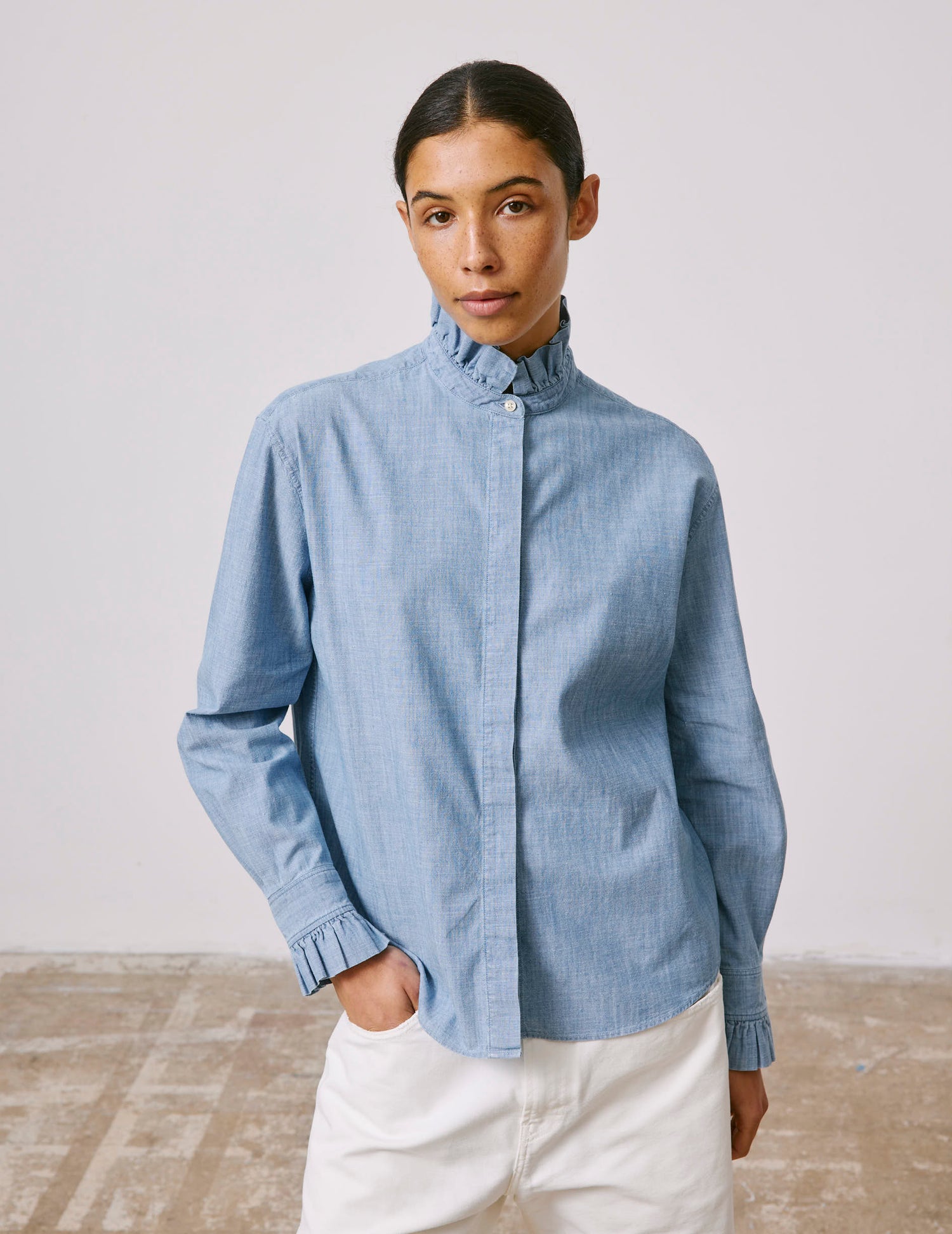 Blue Laurine shirt with hidden button placket - Chambray - Victorien Collar