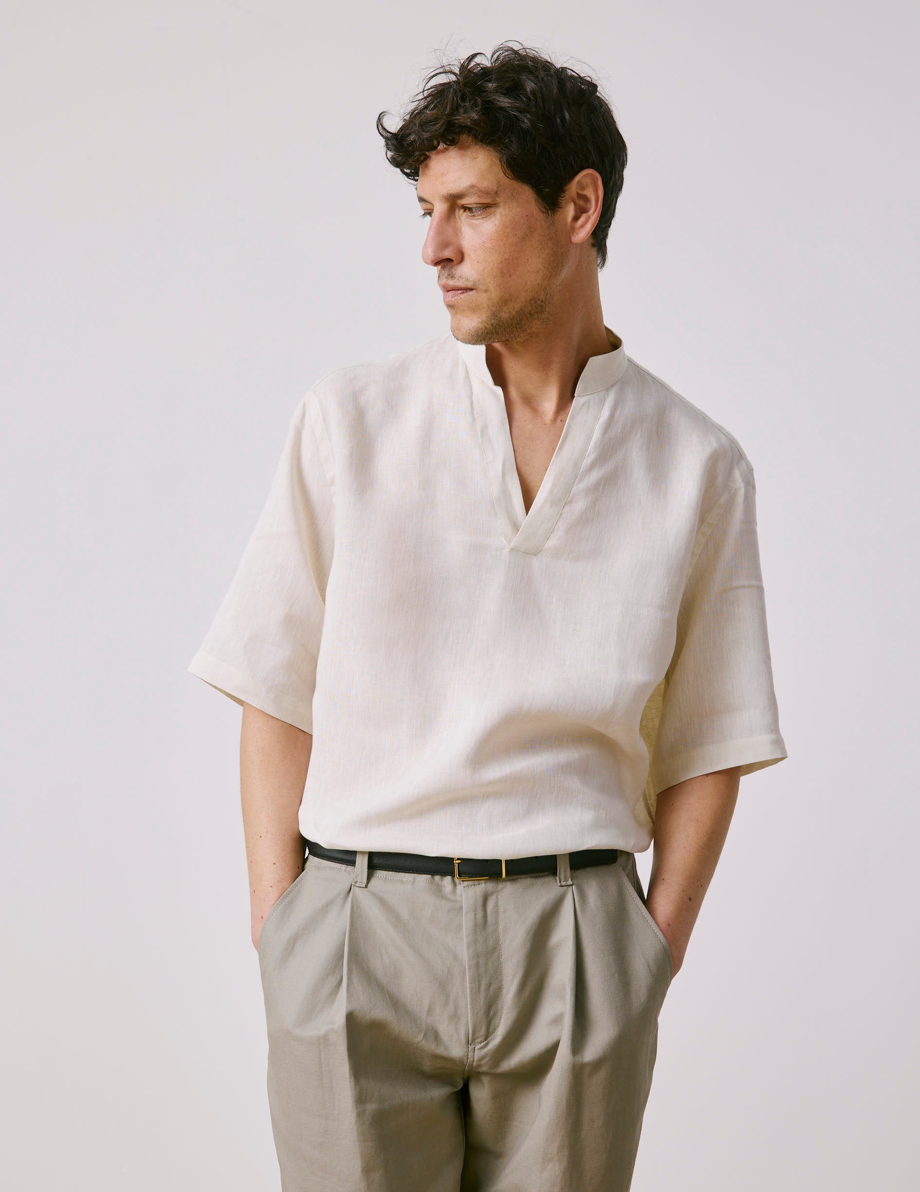 Ecru linen short-sleeved Leon shirt
