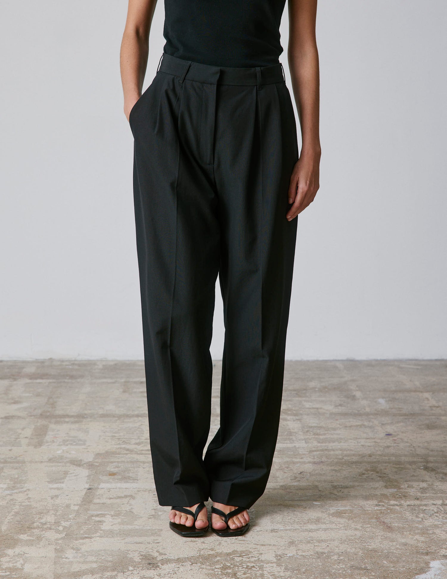 Black virgin wool Nelly suit pants