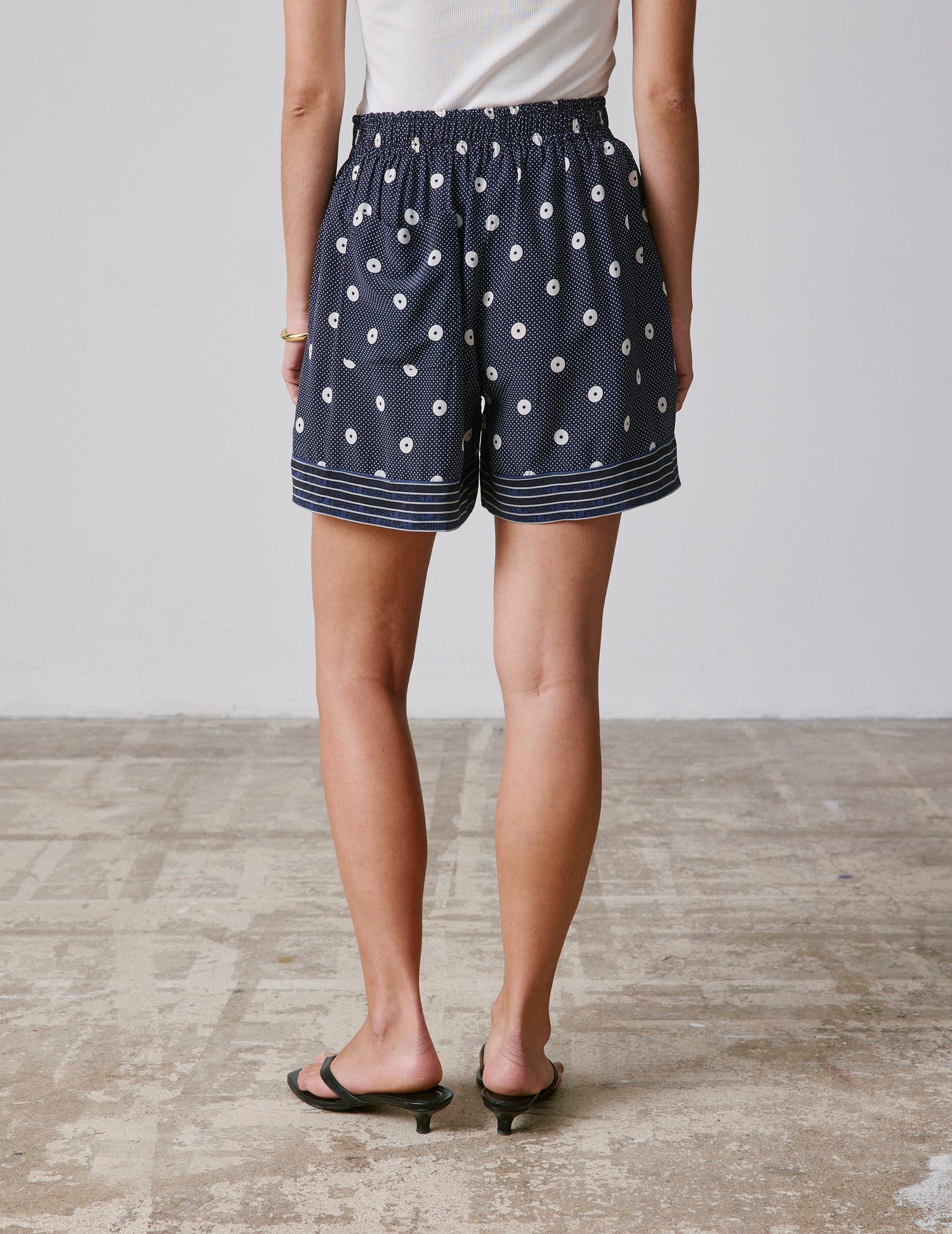 Navy crepe Nina shorts