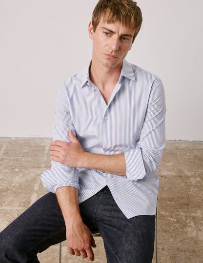 Fitted blue striped shirt