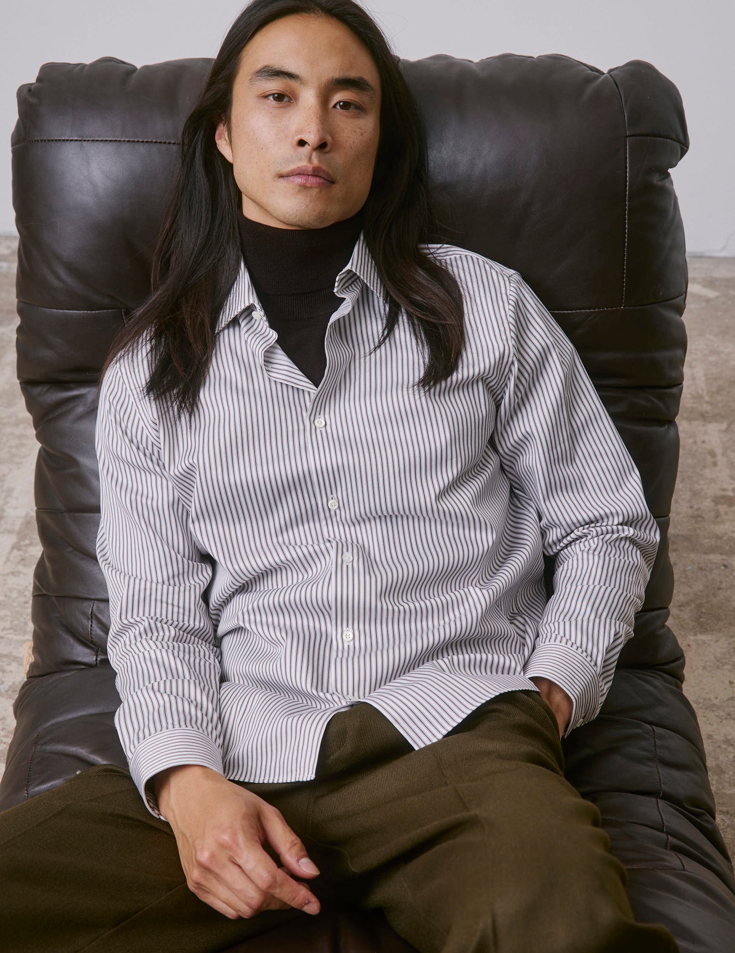 Semi-fitted brown striped shirt - Satin - Figaret Collar