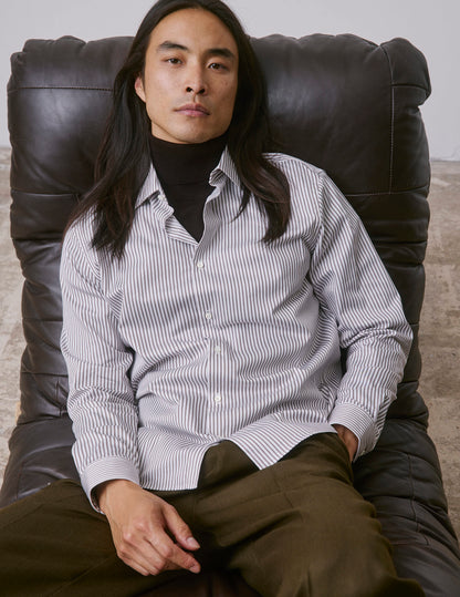 Semi-fitted brown striped shirt