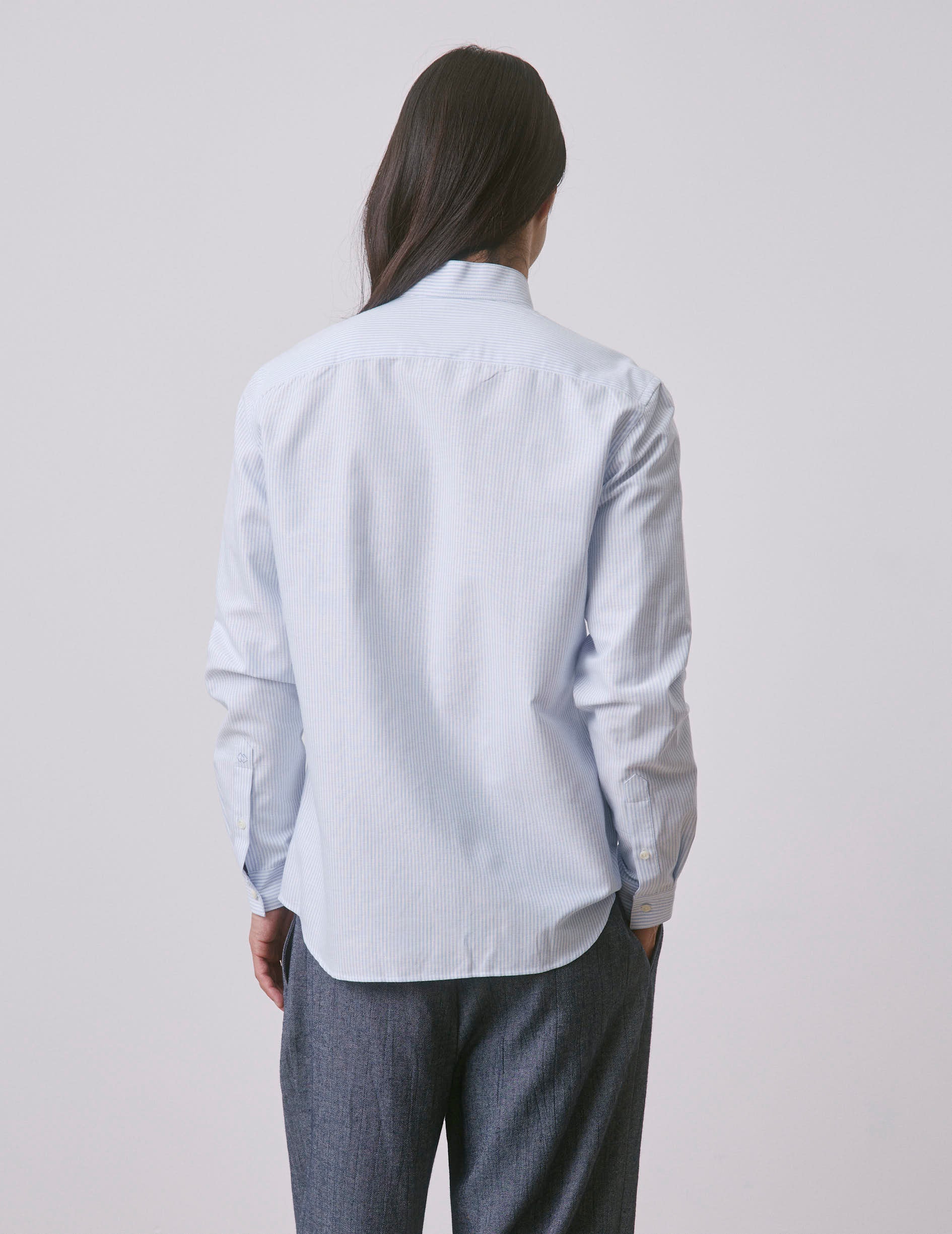Semi-fitted light blue striped shirt - Oxford - Reverse Collar