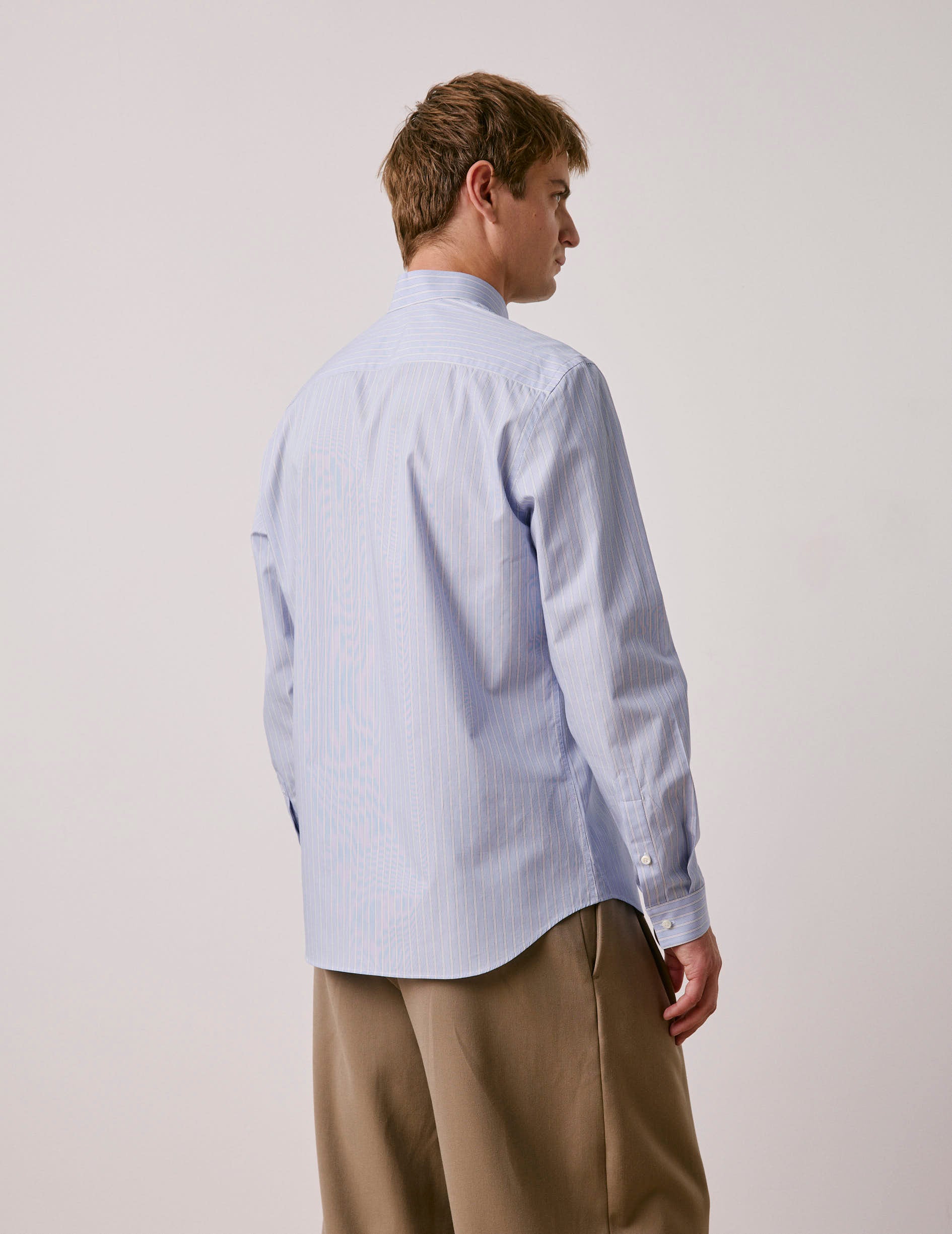 Semi-fitted blue striped shirt - Poplin - Reverse Collar