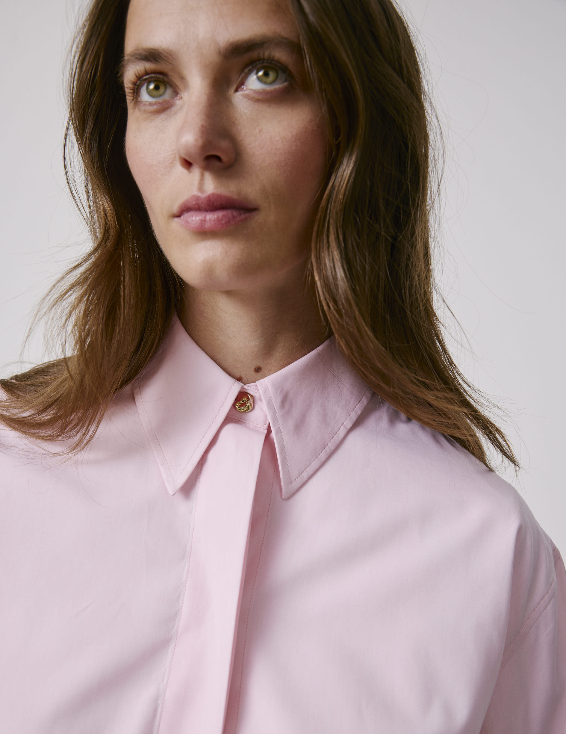 Light pink hidden placket Irisa shirt - Poplin - Long Collar - Musketeers Cuffs