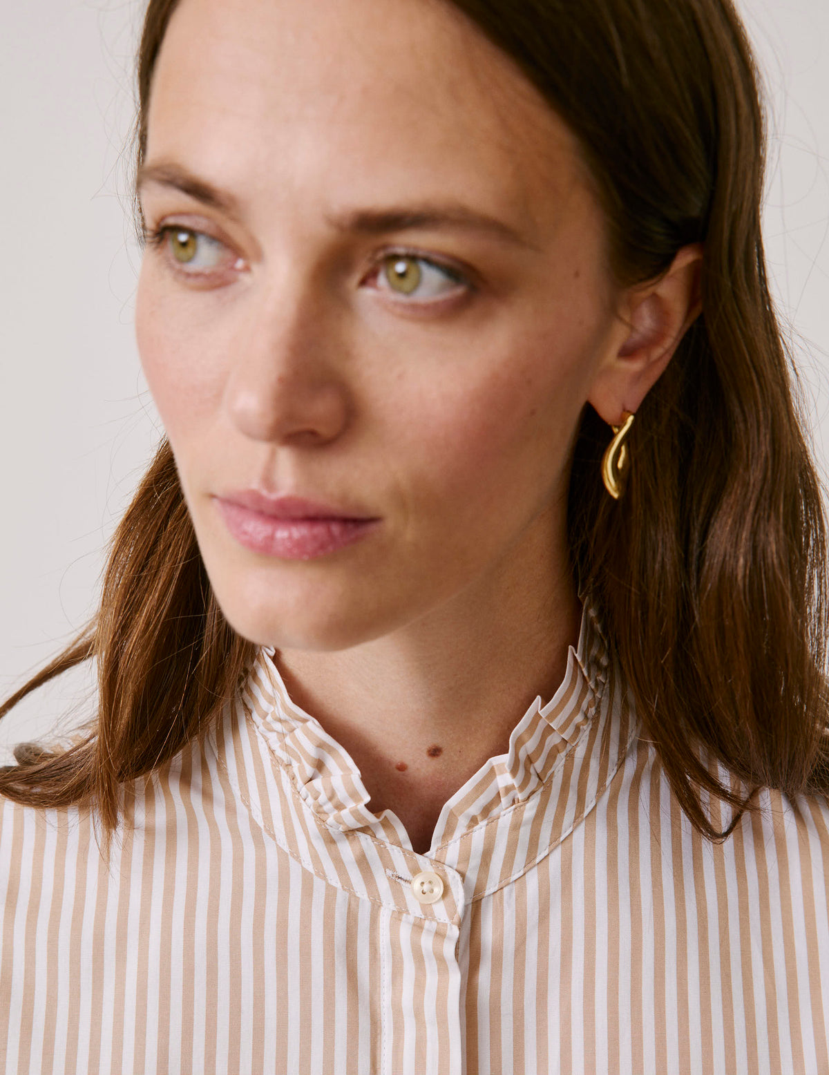 Beige striped Louison shirt - Poplin - Victorian Collar