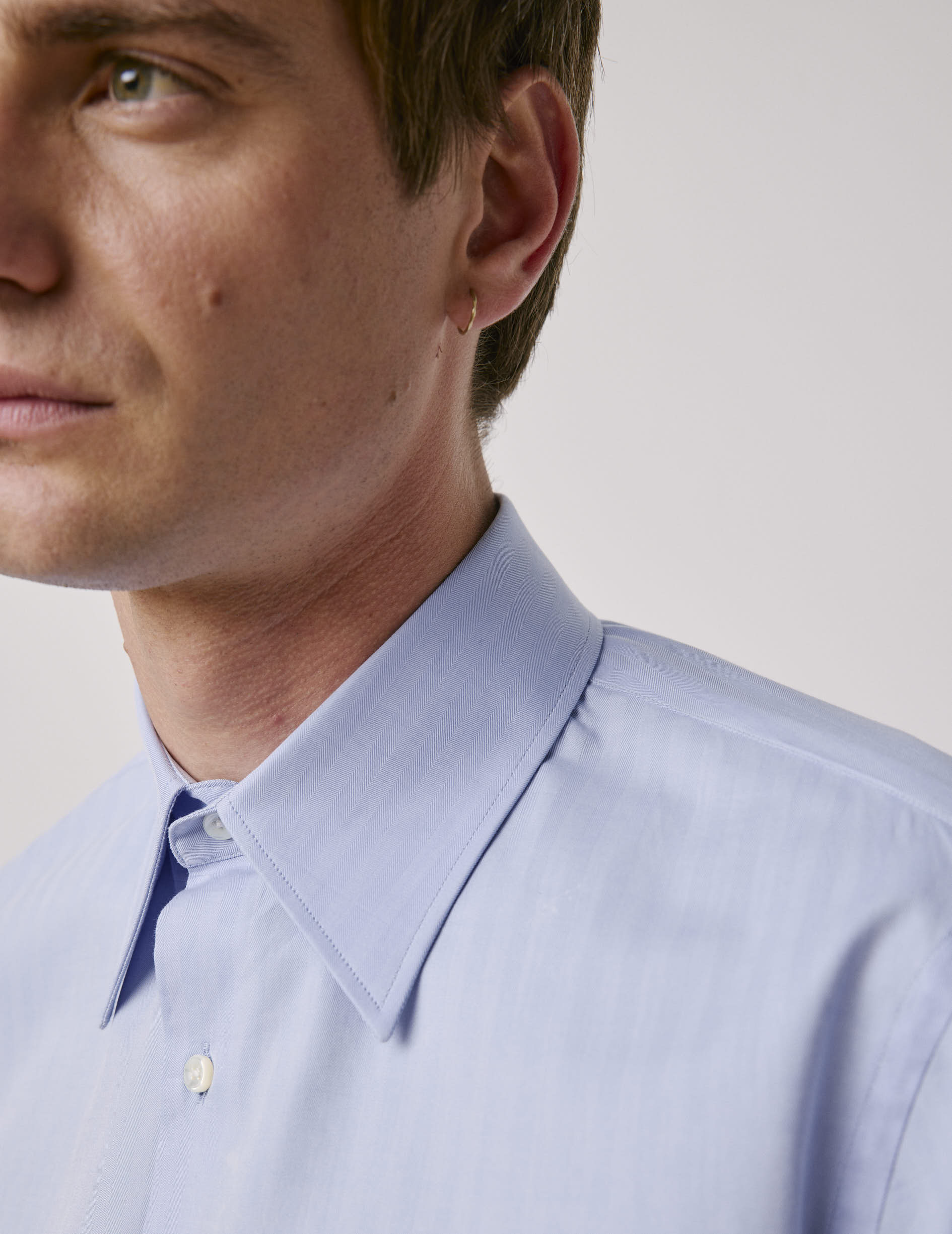 Semi-fitted blue shirt - Chevron - Majestic Collar