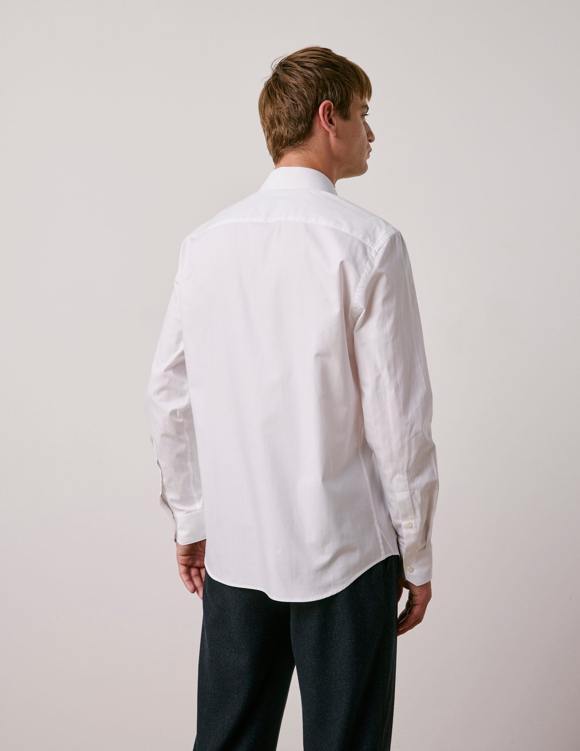 Semi-fitted white shirt - Chevron - Majestic Collar