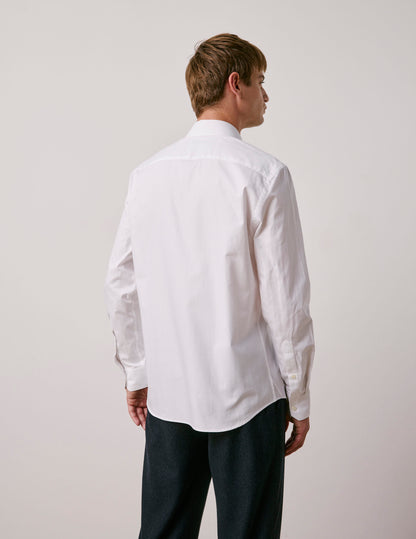 Semi-fitted white shirt