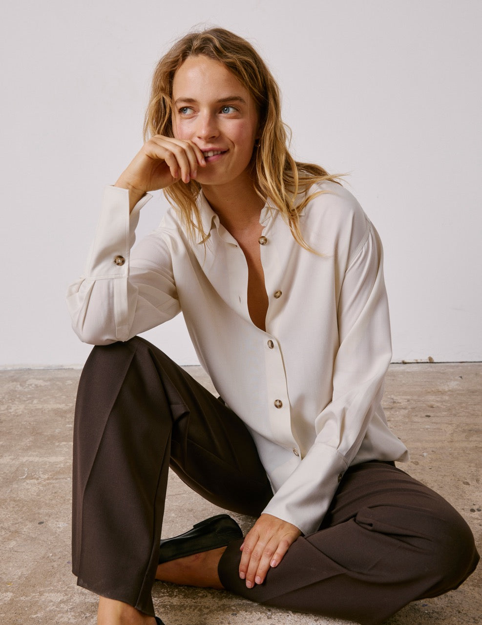 Beige lyocell Mila shirt - Lyocell - Shirt Collar