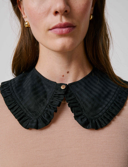 Black striped cotton satin removable collar