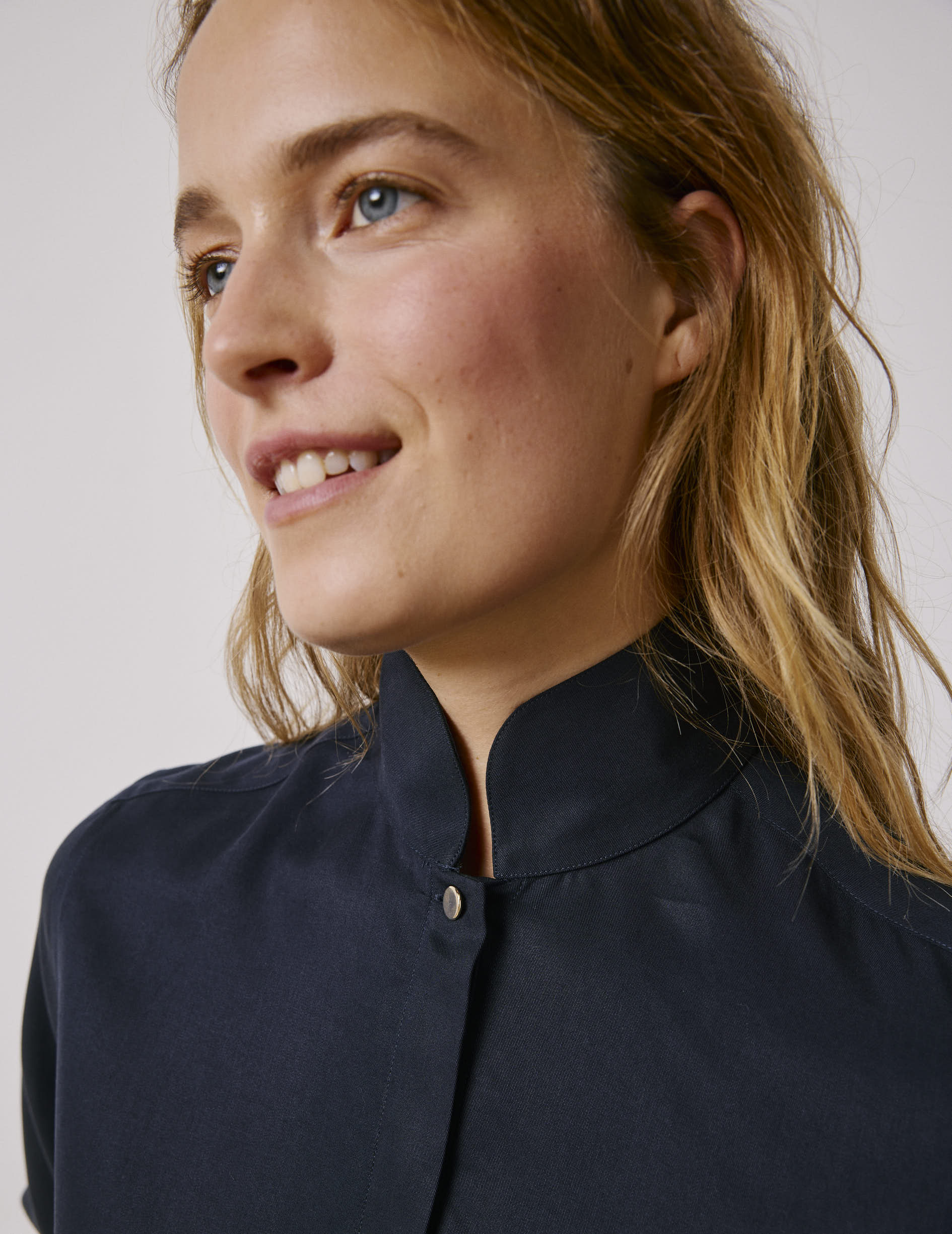 Navy blue lyocell Peyton shirt - Twill - Round up amount Collar - Musketeers Cuffs