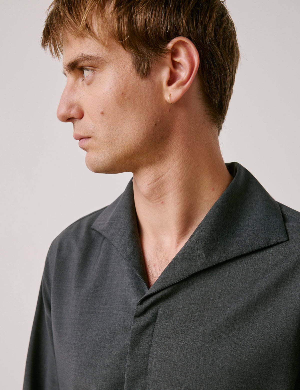 Grey virgin wool Pio shirt - Wool - Transformable Collar