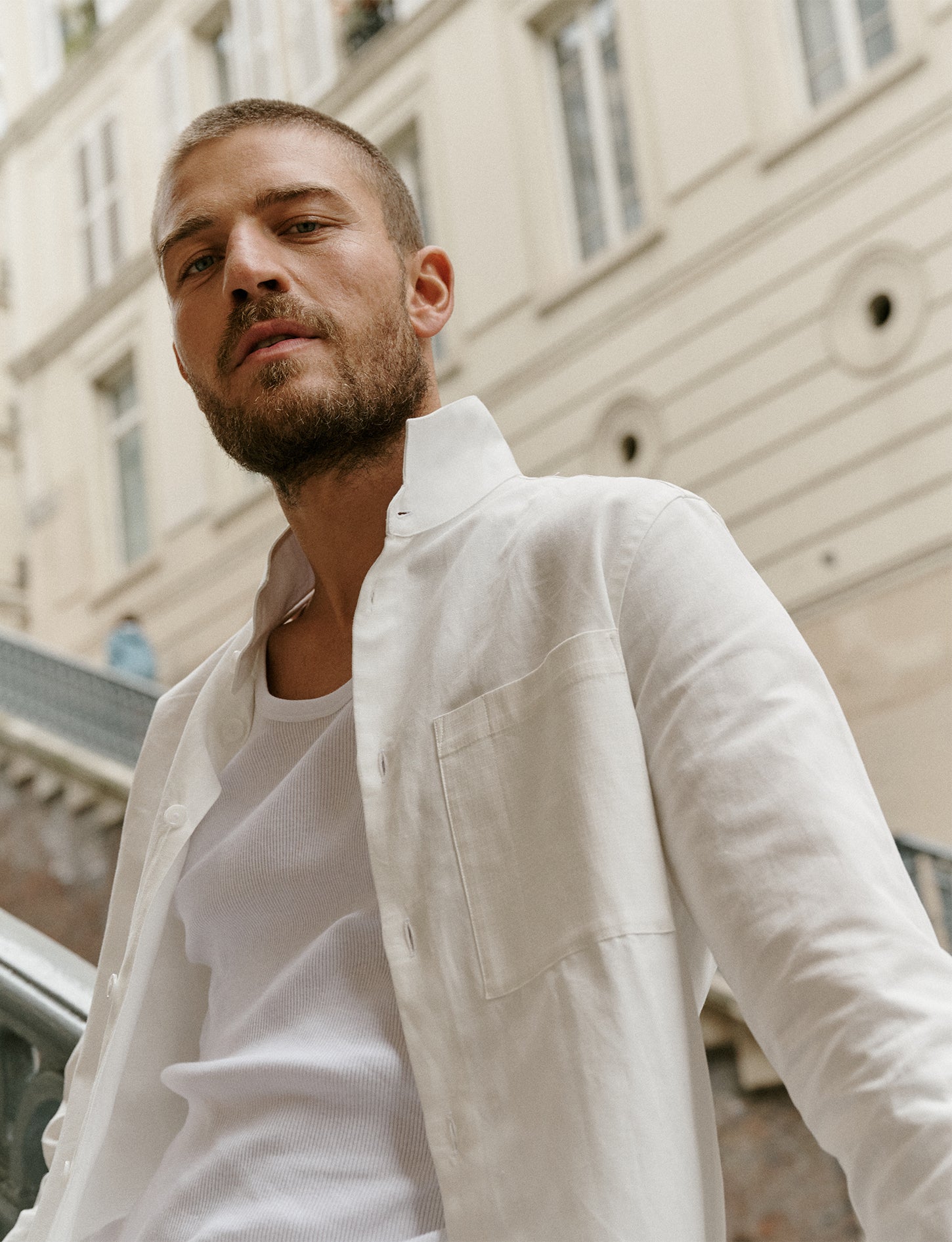 White Montmartre shirt - Linen - Right amount Collar#5